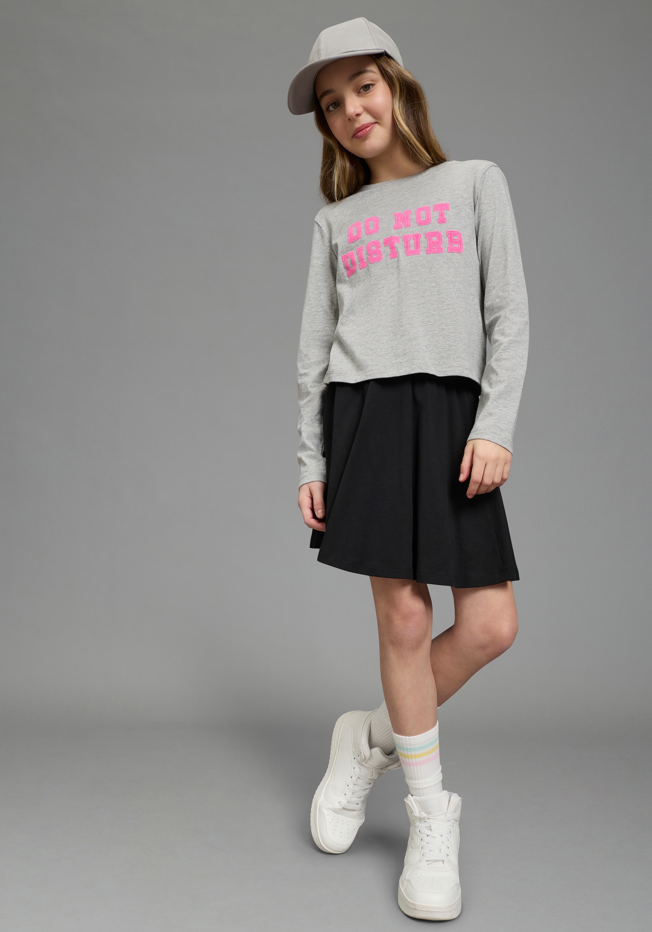 KIDSWORLD Langarmshirt »Cooler Spruch: DO NOT DISTURB! - Nicht stören!« modischer Stil, Langarm, bedruckte Optik mit Statements