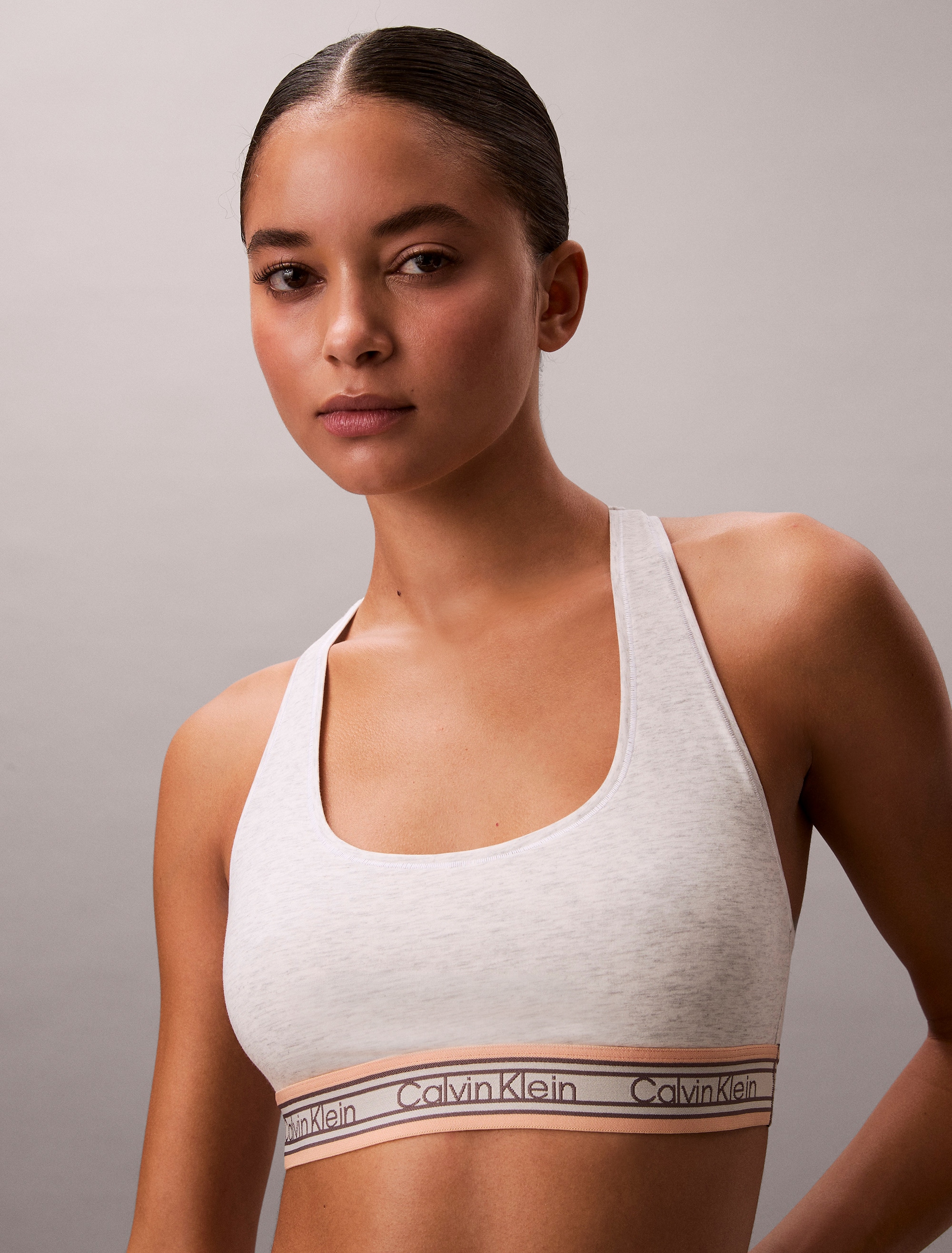 Calvin Klein Underwear Soutien-gorge à bretelles coupe près du corps avec ceinture élastique
