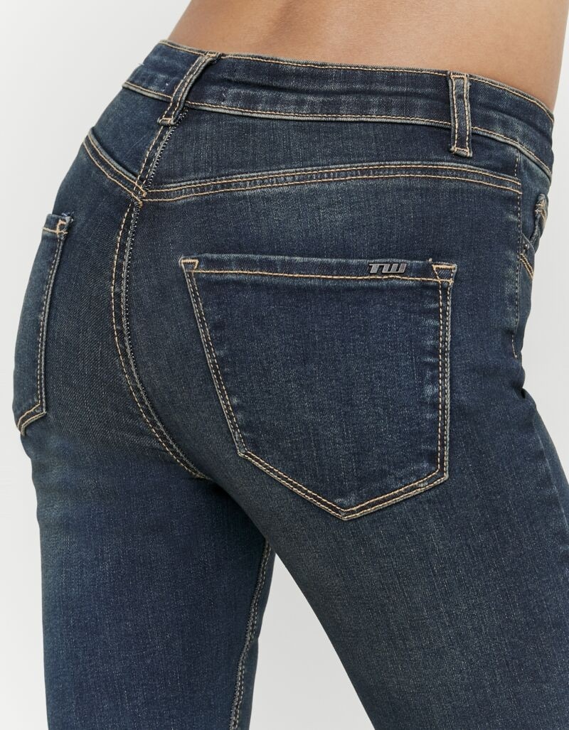 Tally Weijl Skinny-fit-Jeans »SPADESLAY« mit leichtem Stretch-Anteil, engem Bein und Mid-Waist