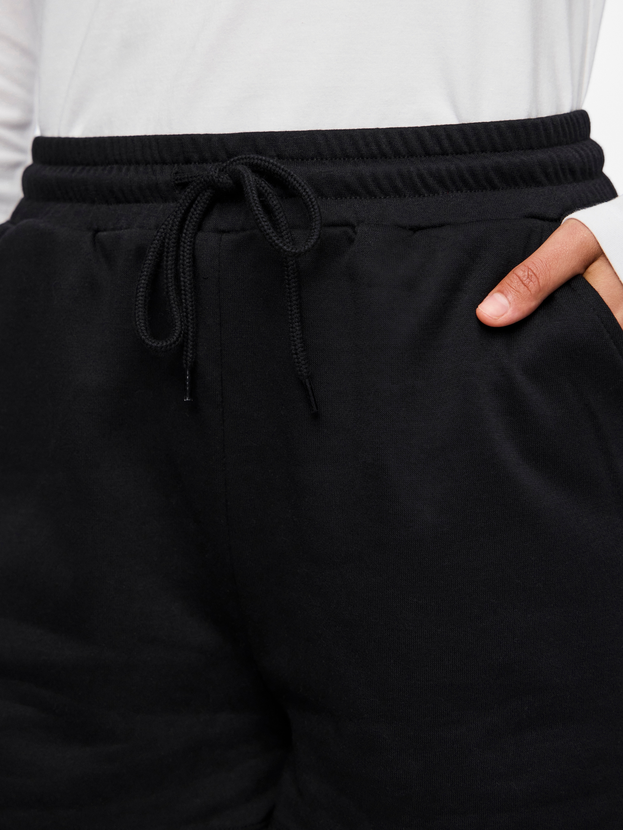 pieces Sweatshorts »PCCHILLI SUMMER HW SHORTS UB NOOS BC«  avec poches passepoilées