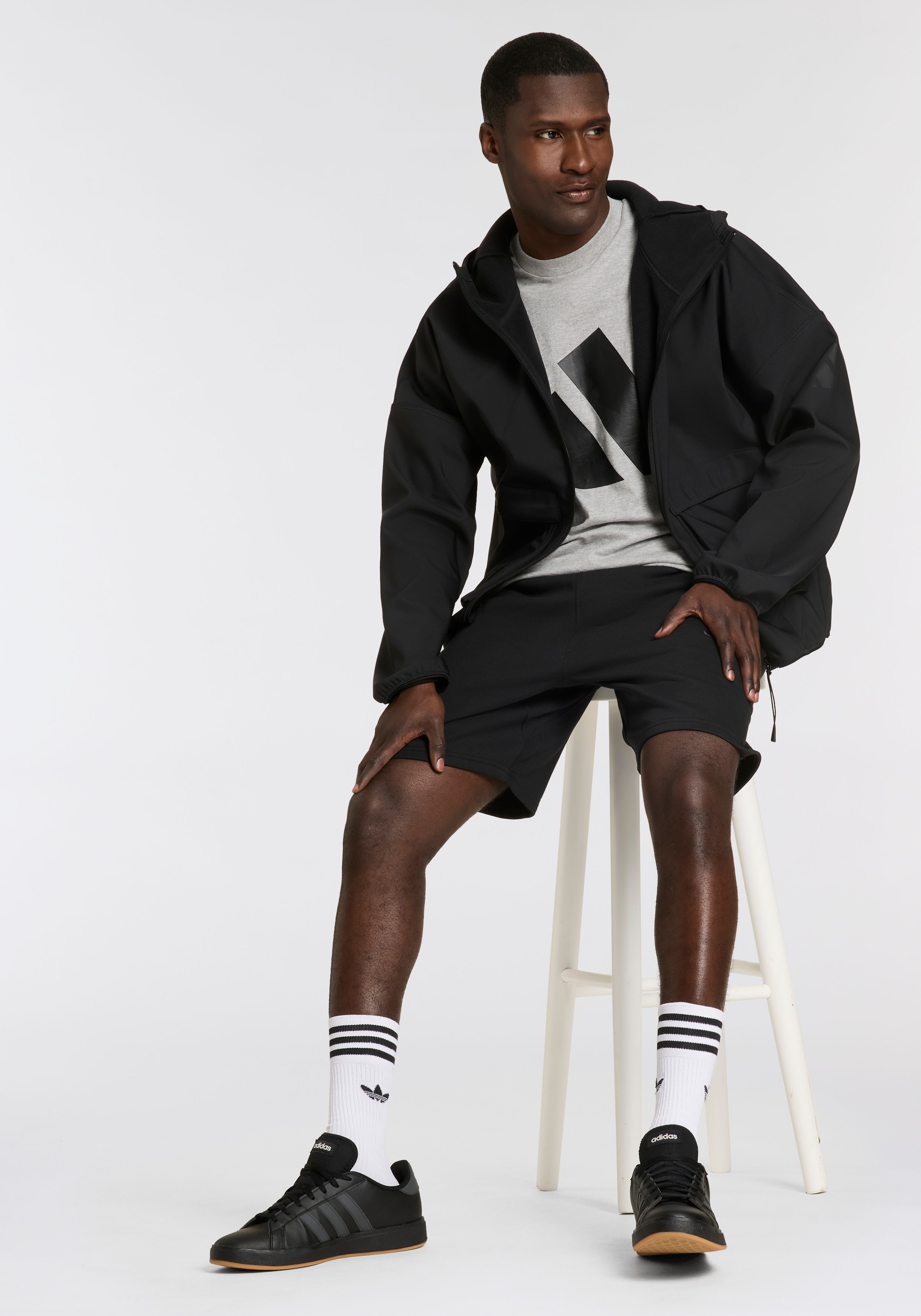 adidas Sportswear Shorts »M A SZN FL SHO«, (1 tlg.)
