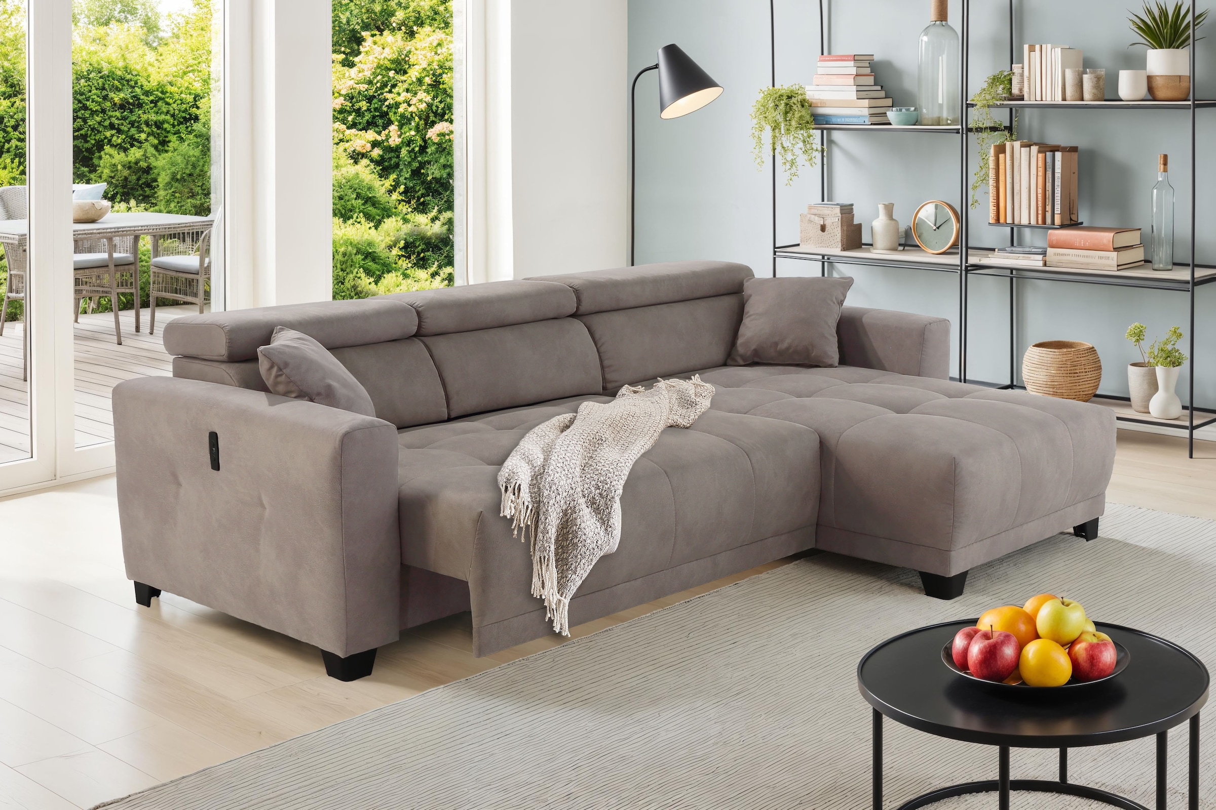 Image of Jockenhöfer Gruppe Ecksofa "Cremona L-Form, B: 263 cm, mit 30 cm elektr. Sitztiefenverstellung" 140kg Belastbarkeit je Sitz, Kopfteilverstellung & USB-Anschluss
