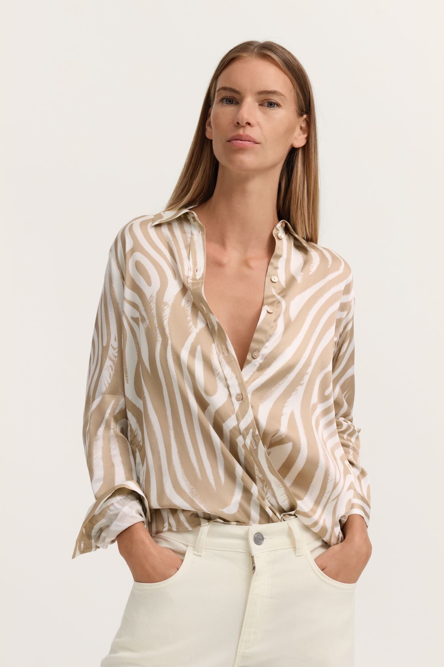 Image of bugatti Hemdbluse "Modern Fit" bedruckt aus Viskose