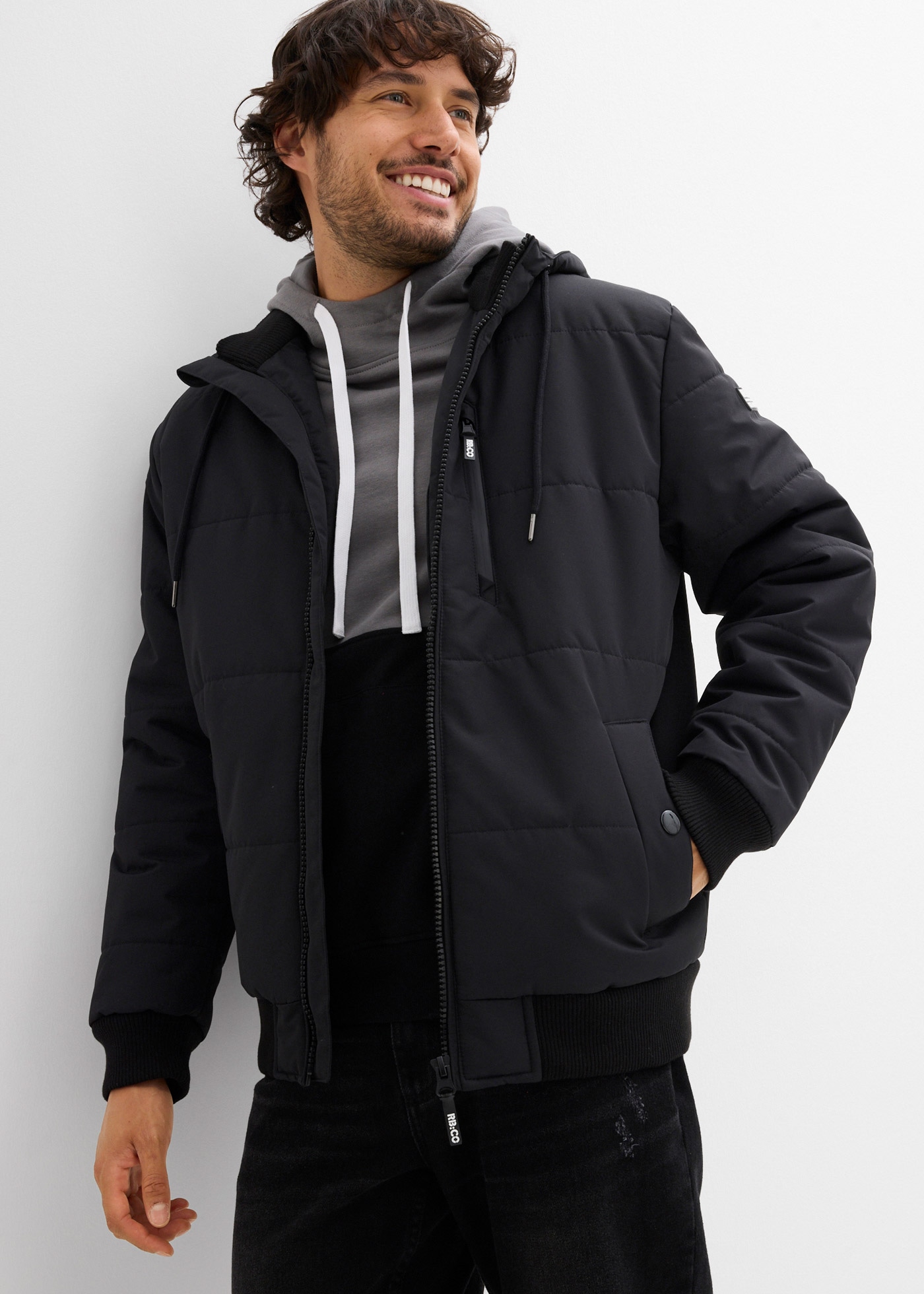 Image of bonprix Steppjacke "Winter-Steppjacke in Blousonform mit Kapuze" mit Kapuze mit wärmender Wattierung, Regular Fit, mit Stehkragen und Kapuze