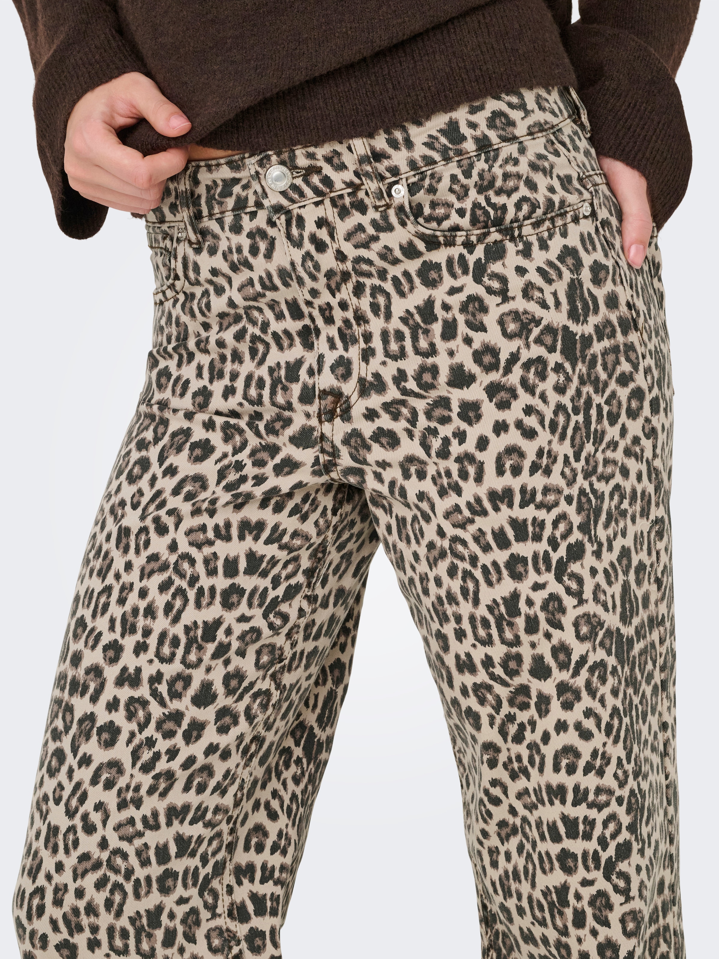 ONLY High-waist-Jeans »ONLMADISON BLUSH HW LEO WIDE DNM«