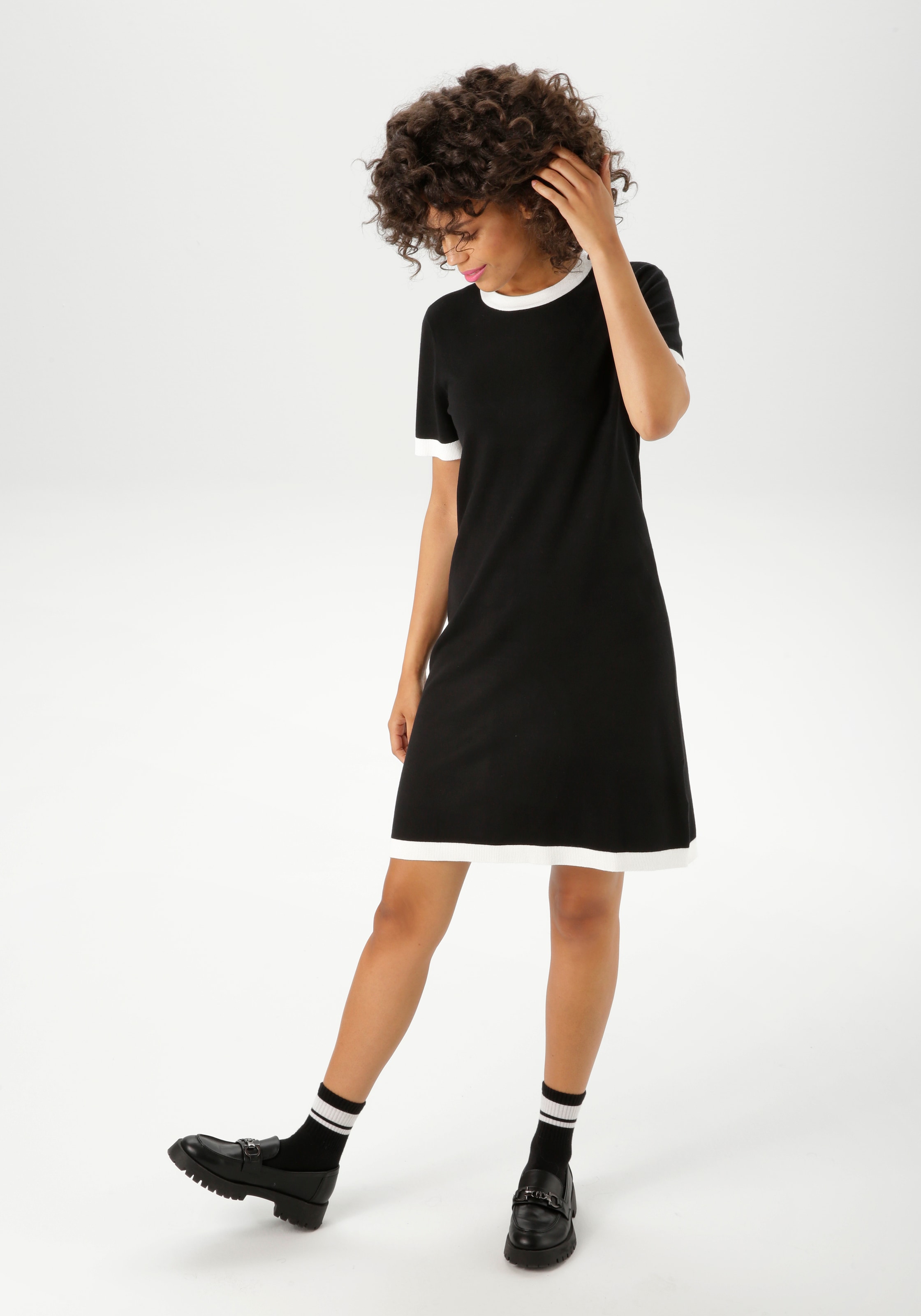 Aniston CASUAL Strickkleid, mit kontrastfarbigen Ripp-Bündchen - NEUE KOLLEKTION