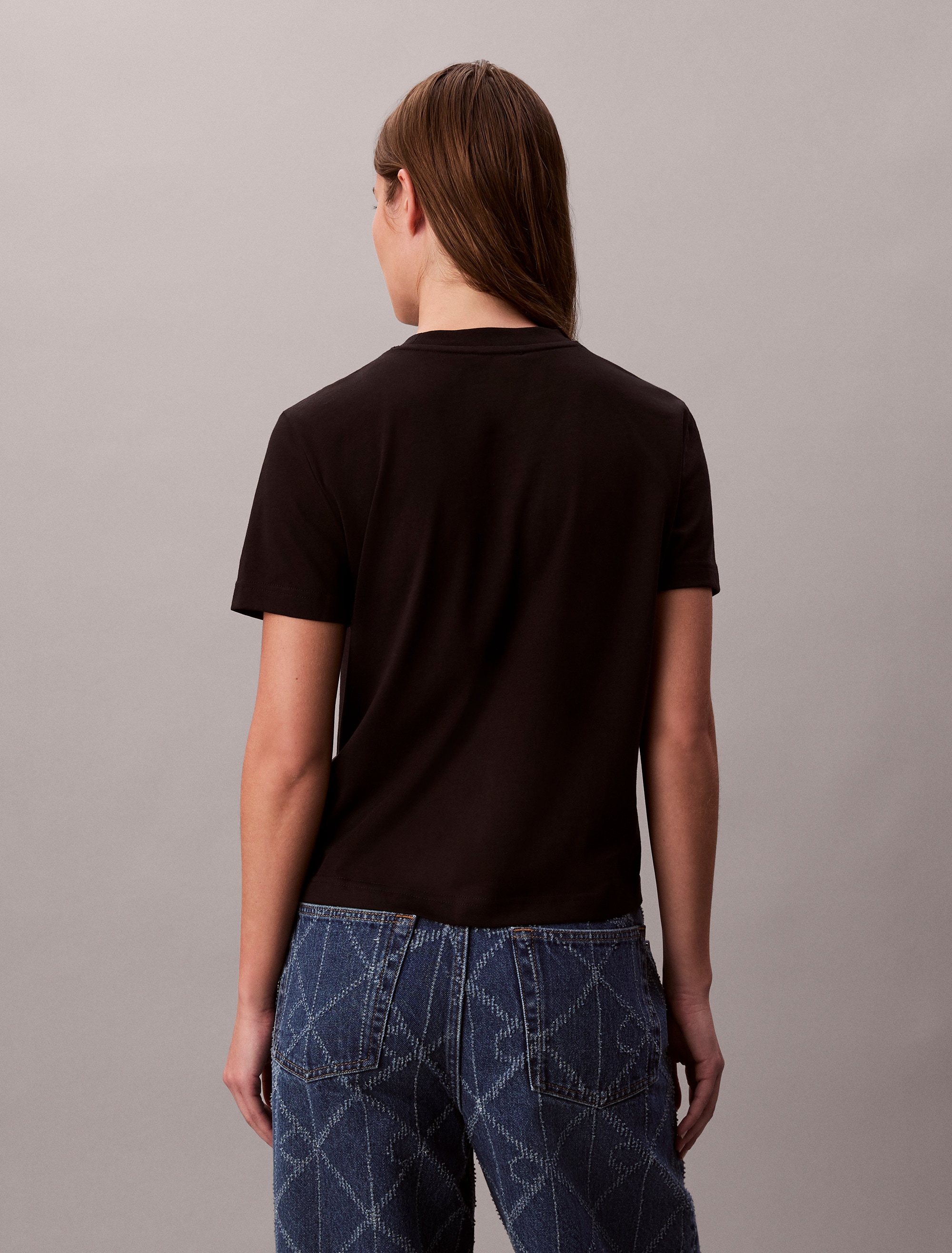 Calvin Klein Jeans T-Shirt »SS FITTED SCRIPT CALVIN KLEIN TE«, Mit Rundhalsausschnitt, regular fit