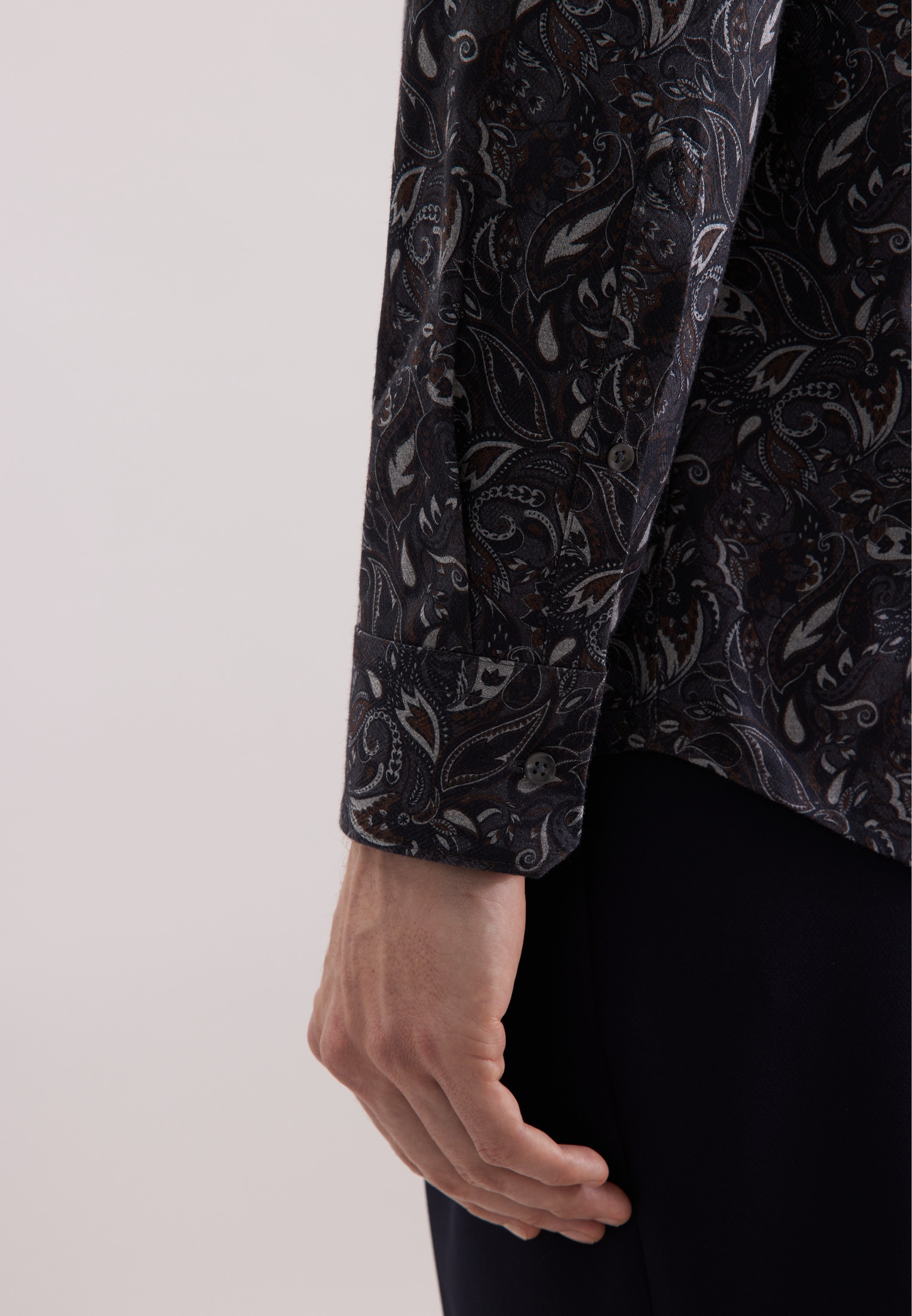 seidensticker Chemise en flanelle »Schwarze Rose« Regular 1/1 Kentkragen Geblümt