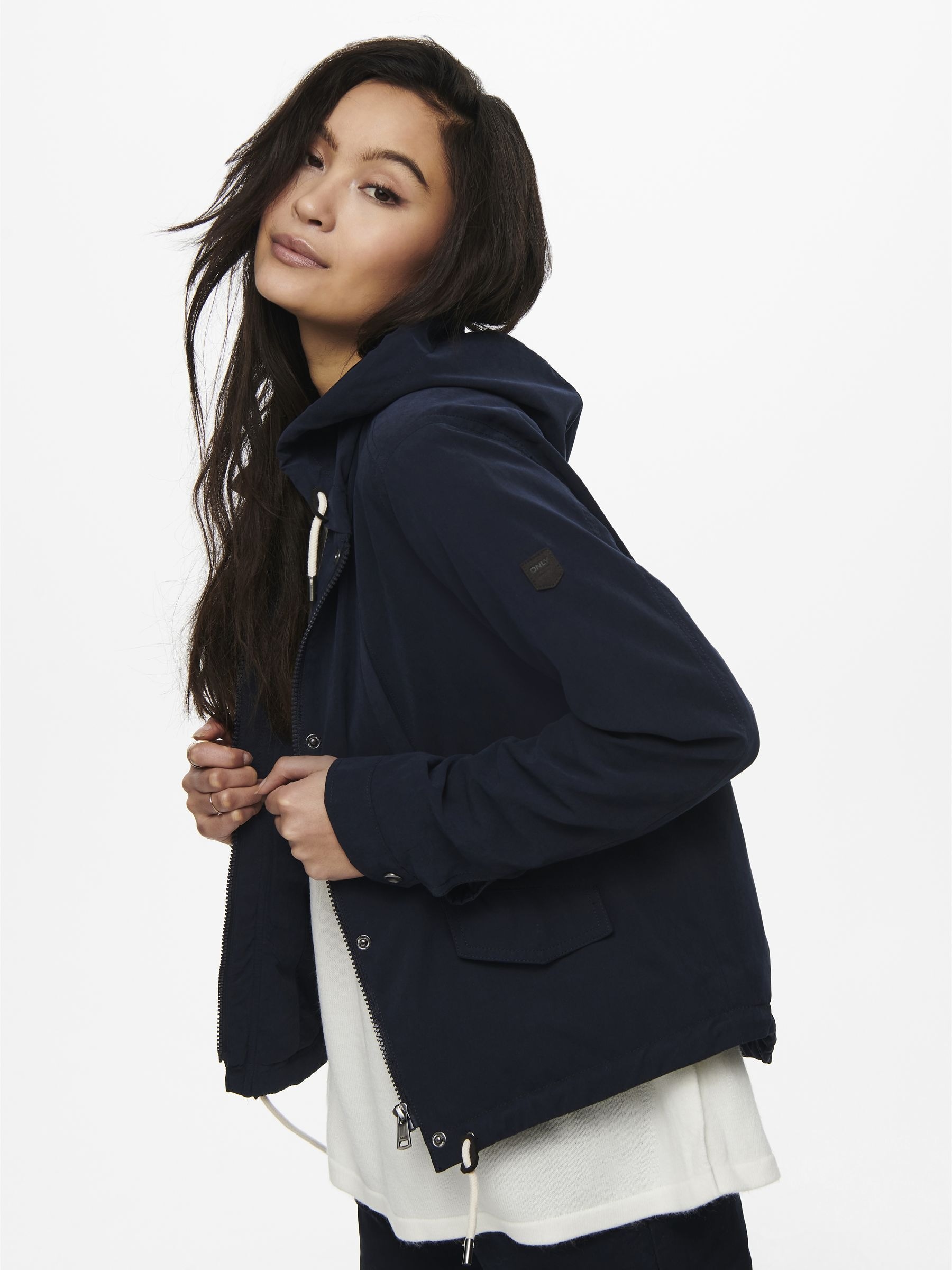 ONLY Parka »ONLSKYLAR HOOD SPRING JACKET CC OTW«, mit Kapuze