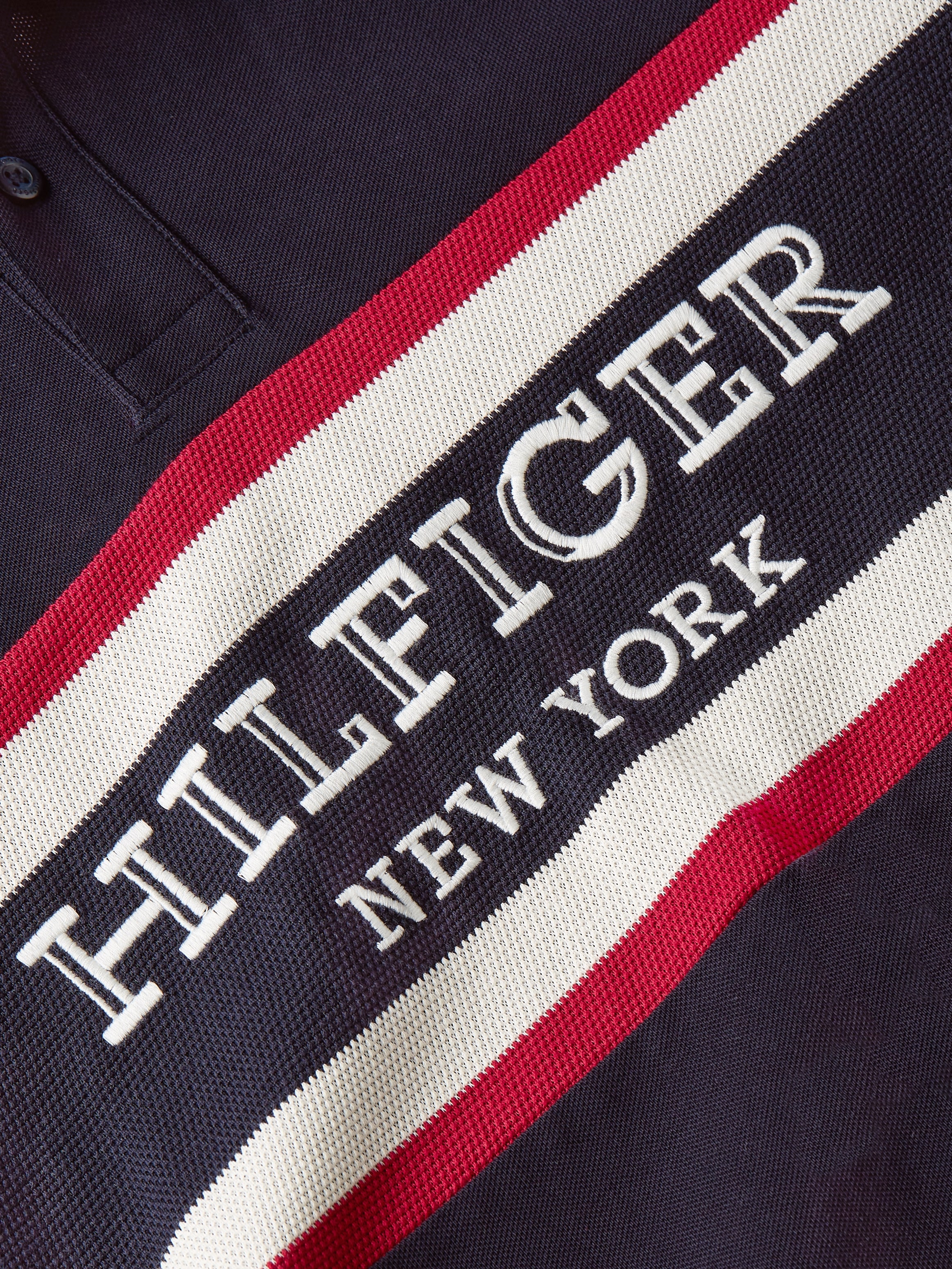 Tommy Hilfiger Poloshirt »MONOTYPE COLORBLOCK REG POLO«, mit grossem Tommy Hilfiger Schriftzug