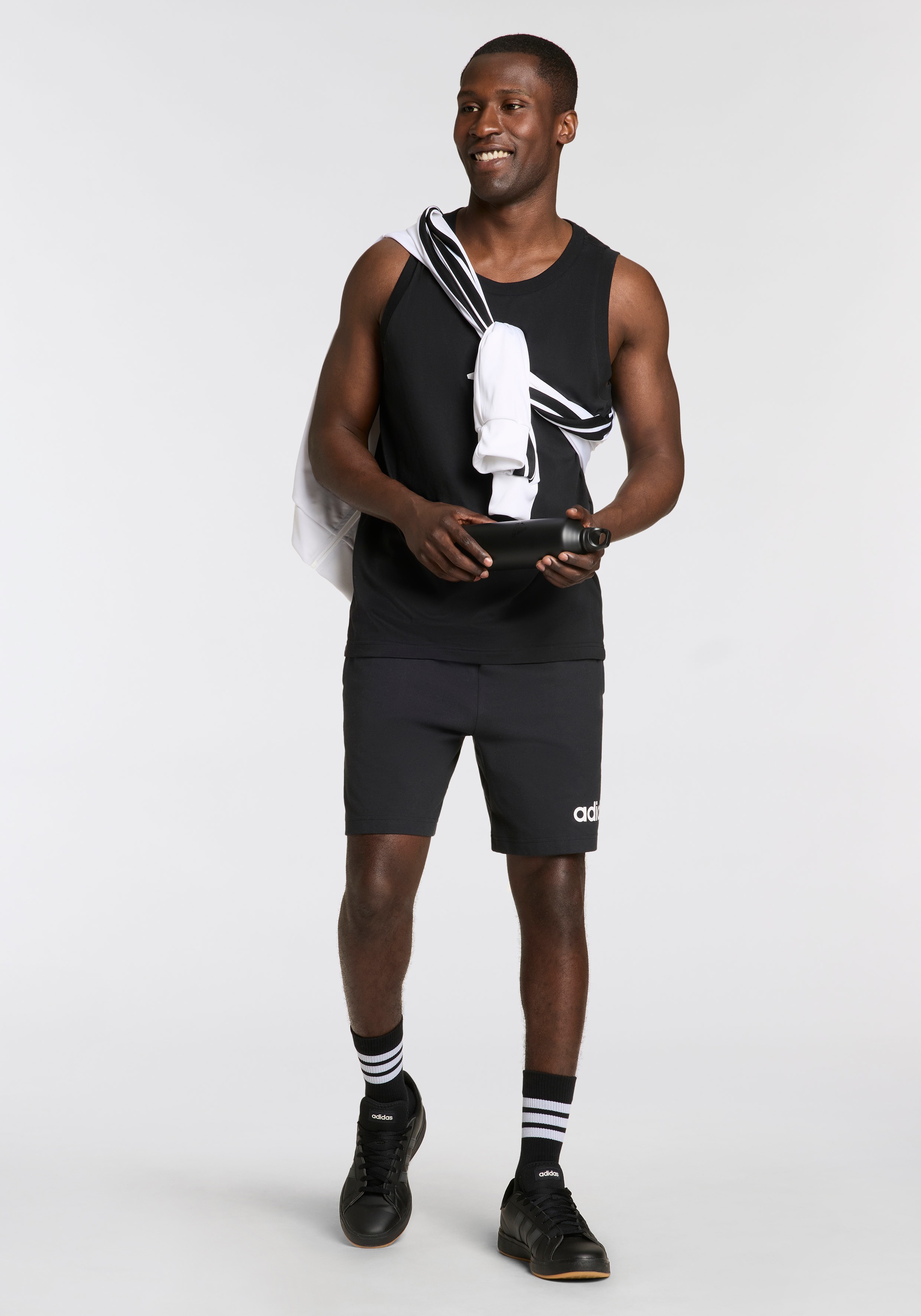 adidas Sportswear Shorts »ESSENTIALS LINEAR SINGLE JERSEY«