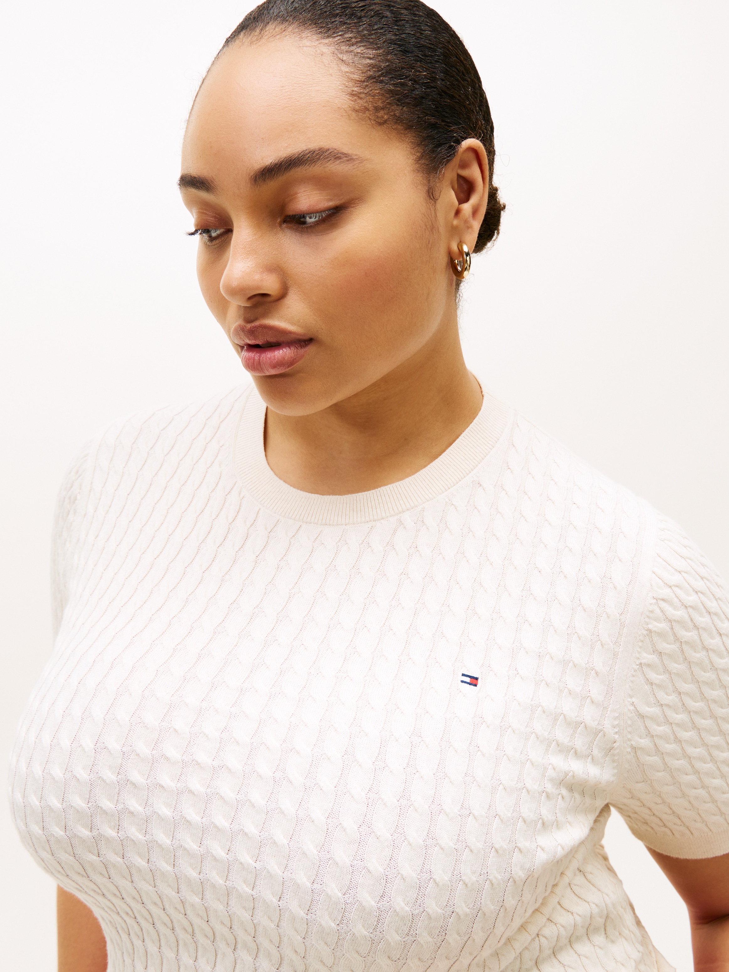 Tommy Hilfiger Curve Pull à col rond »CRV CO CABLE FINE GG CNK S/S SWT« in grossen Grössen, mit Zopfmuster