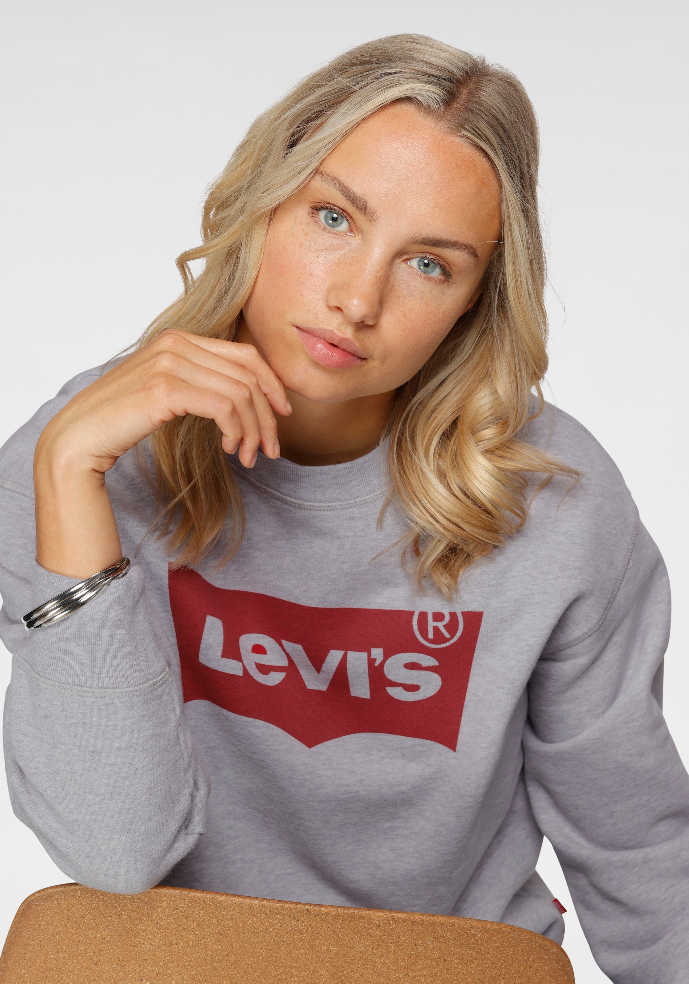 Levi's® Sweatshirt »Graphic Standard Crew«, mit Logo-Print in Batwing-Optik