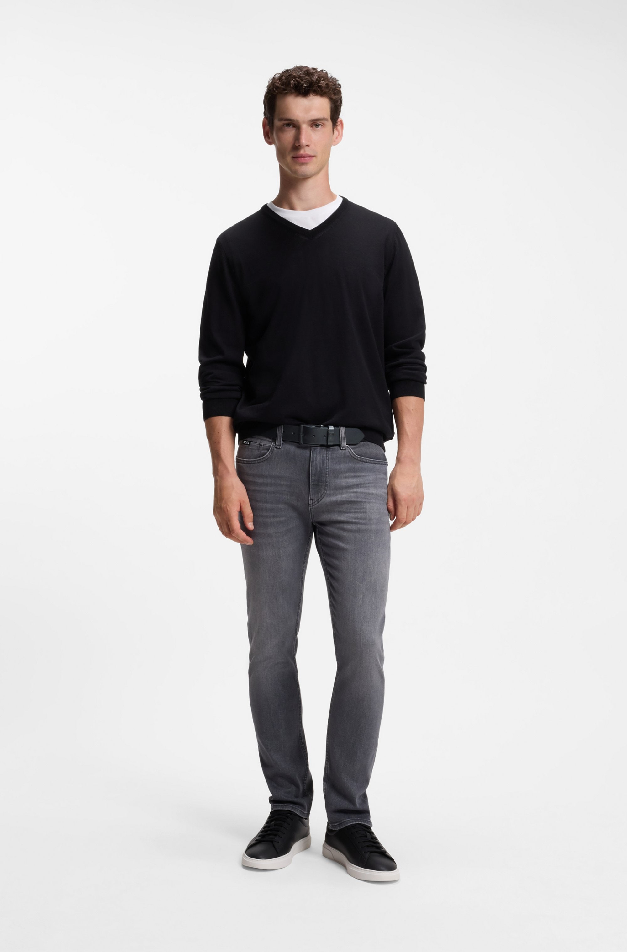 BOSS Ledergürtel »Connio« minimalistisch, Matte-Schliesse und Boss-Prägung auf der Lederschlaufe