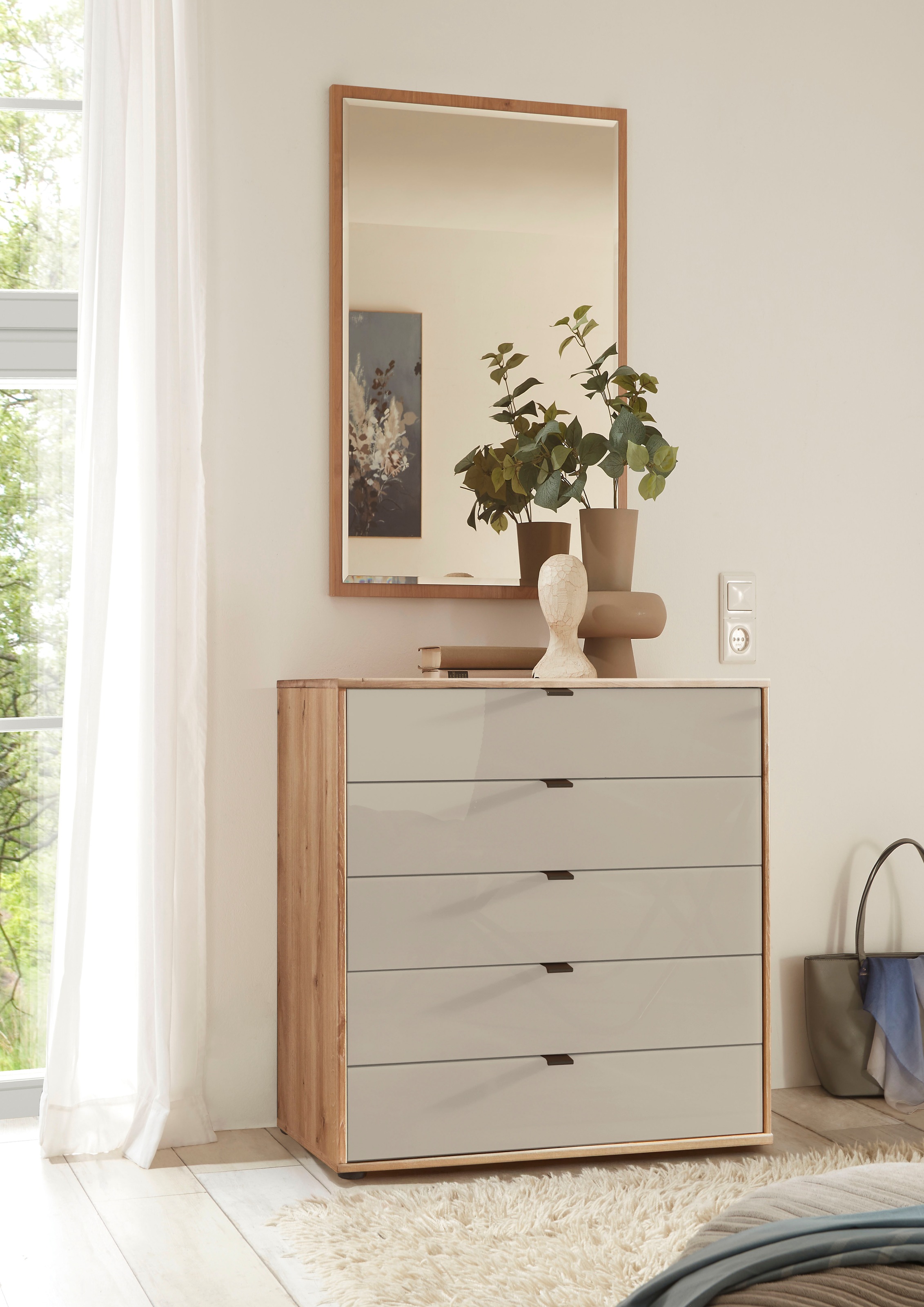 WIEMANN Schubkastenkommode "Cardiff Sideboard, Wäscheschrank, teilmassiv Bianco-Eiche, Schubladen" Glas- oder Massivholzfront, verschiedene Breiten, MADE IN GERMANY, Schubkästen inklusive Selbsteinzug und Dämpfung
