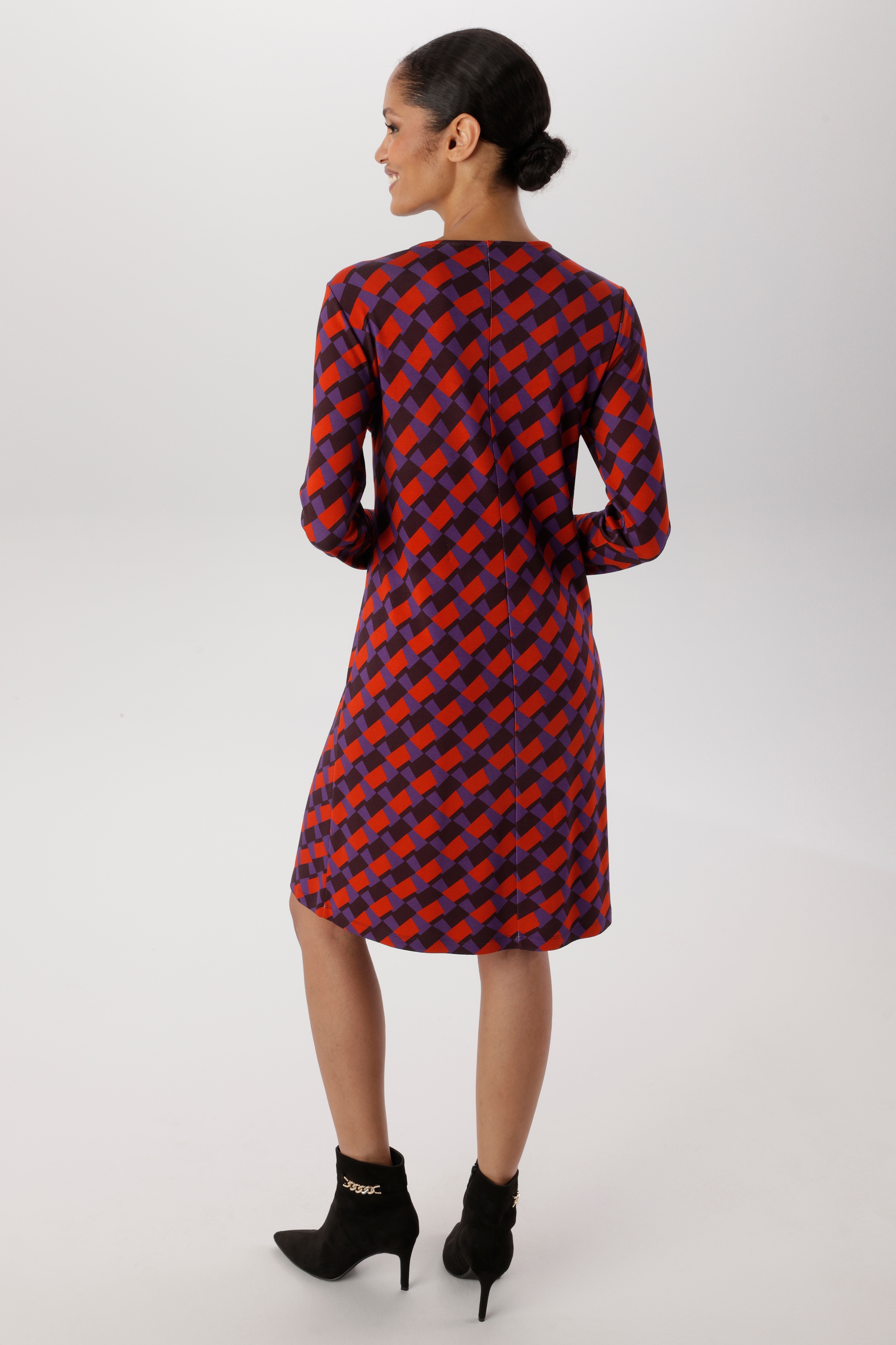 Aniston SELECTED Robe en jersey en forme légère A-line - NOUVELLE COLLECTION