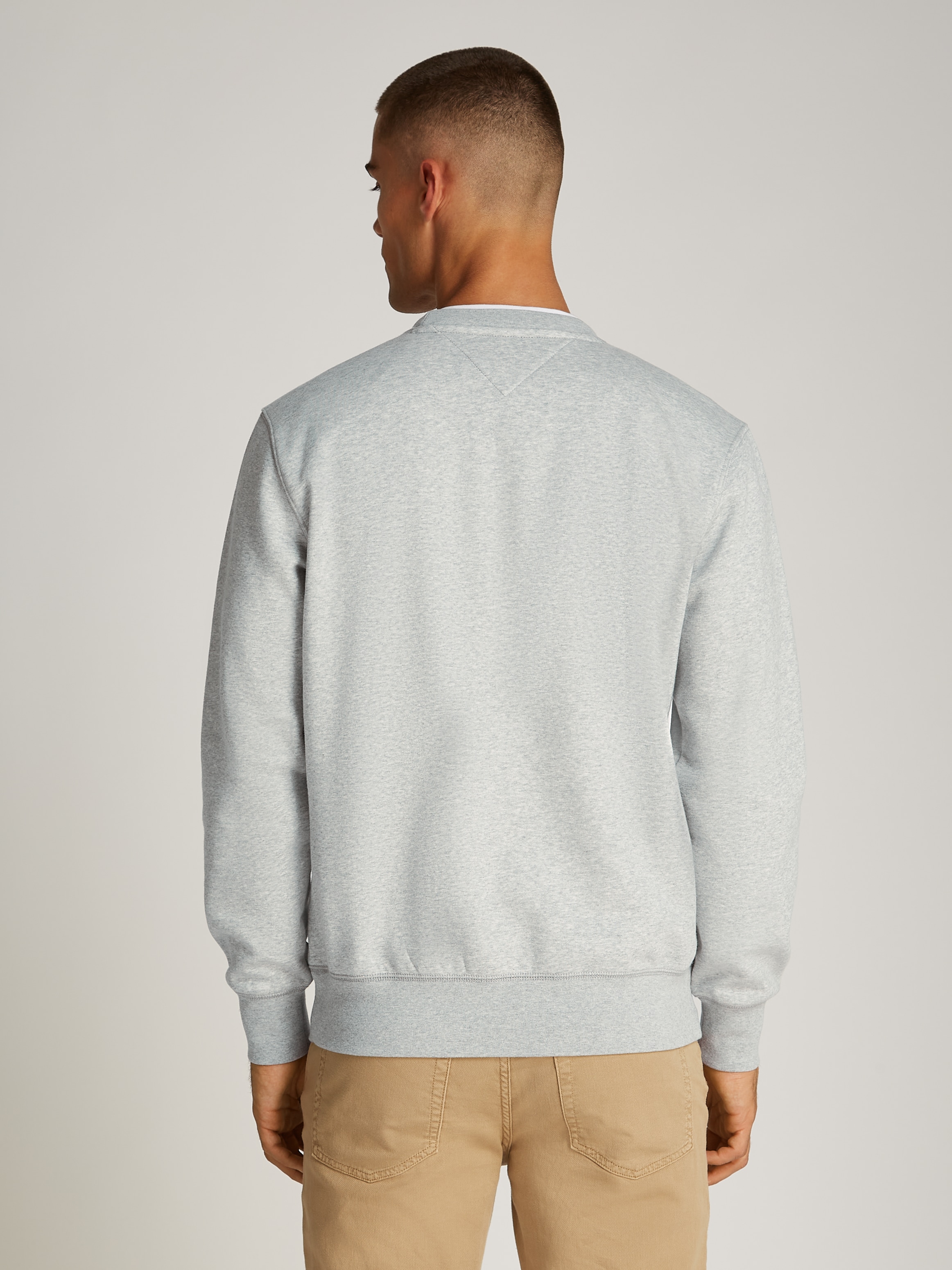 Tommy Hilfiger Sweatshirt »TOMMY LOGO SWEATSHIRT«, mit klassischem Rundhalsausschnitt