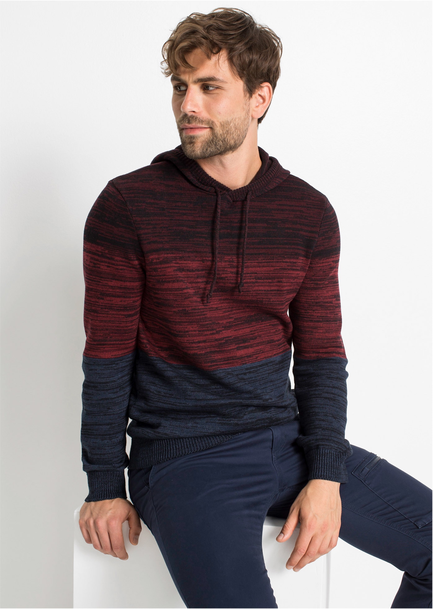 Image of bonprix Kapuzenpullover aus Baumwolle und Polyacryl, mit Kapuze, Regular Fit, mehrfarbig