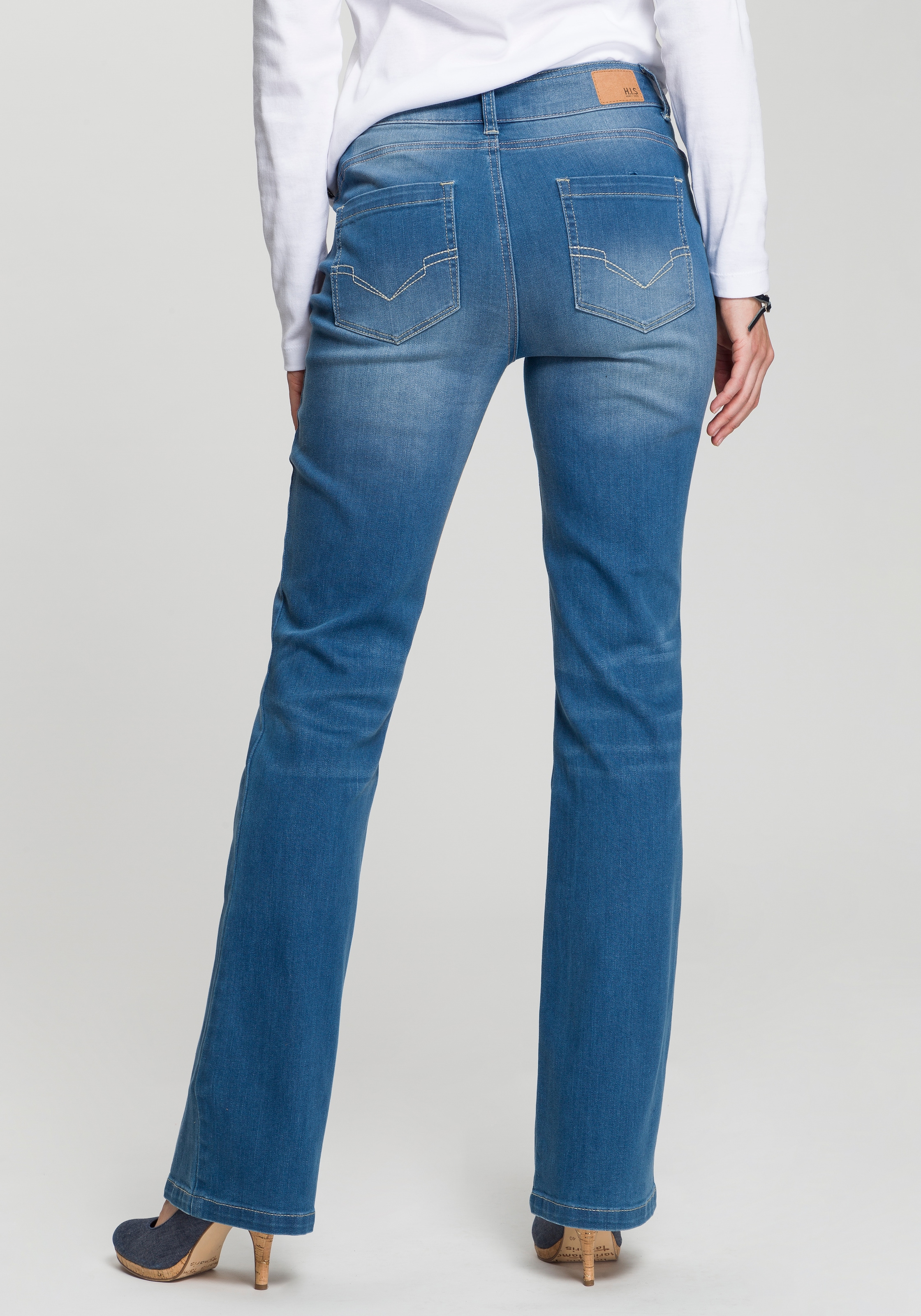 H.I.S Bootcut-Jeans »High-Waist«, hohe Taille, Bootcut, mit Used-Effekten, auch in Langgrössen