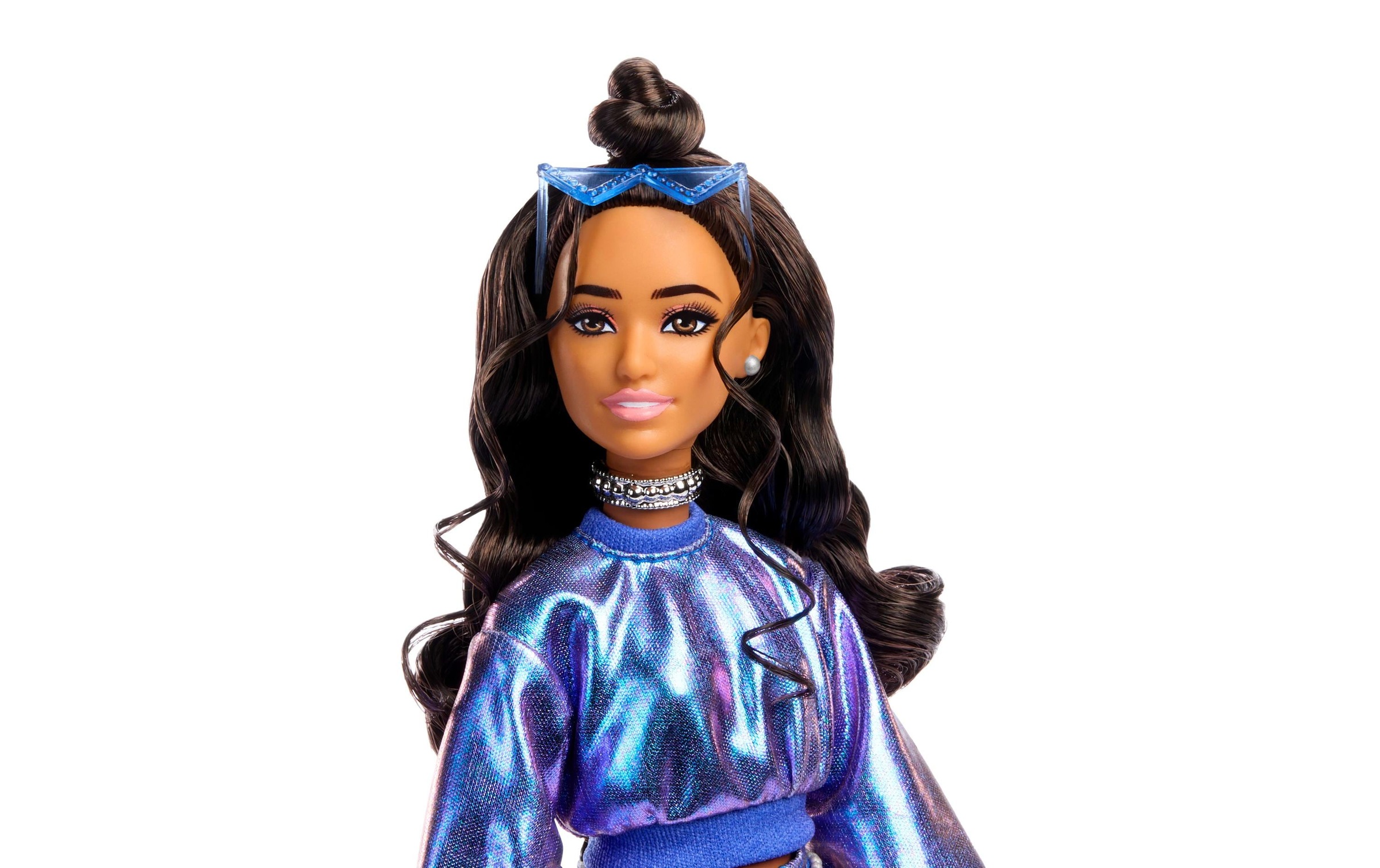 Barbie Anziehpuppe »Deluxe Style Blue Sweater«