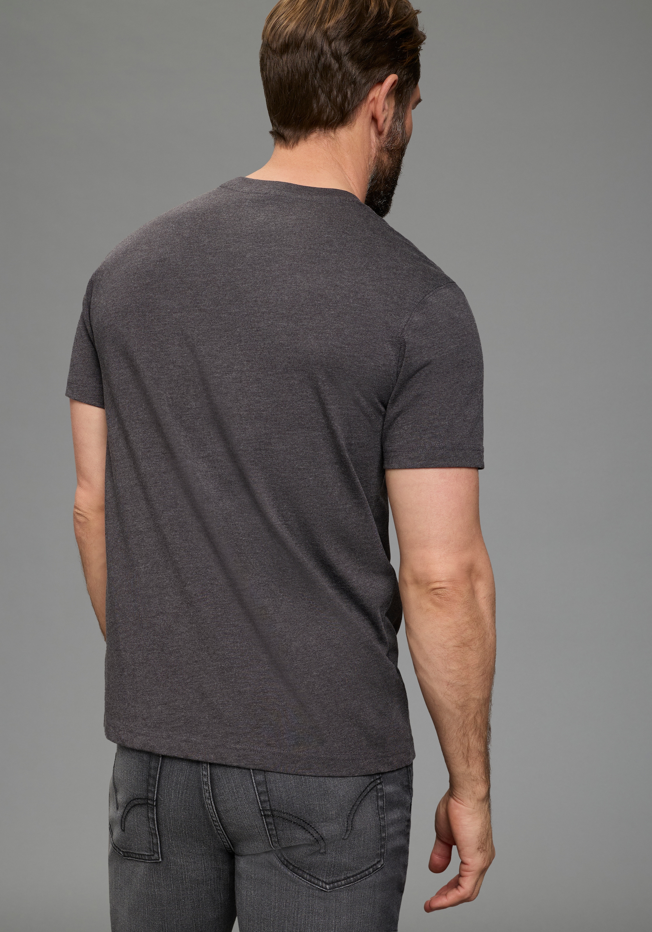 Man's World Shirt à col rond »Neue Kollektion!« coupe régulière, manches courtes, poche poitrine, uni
