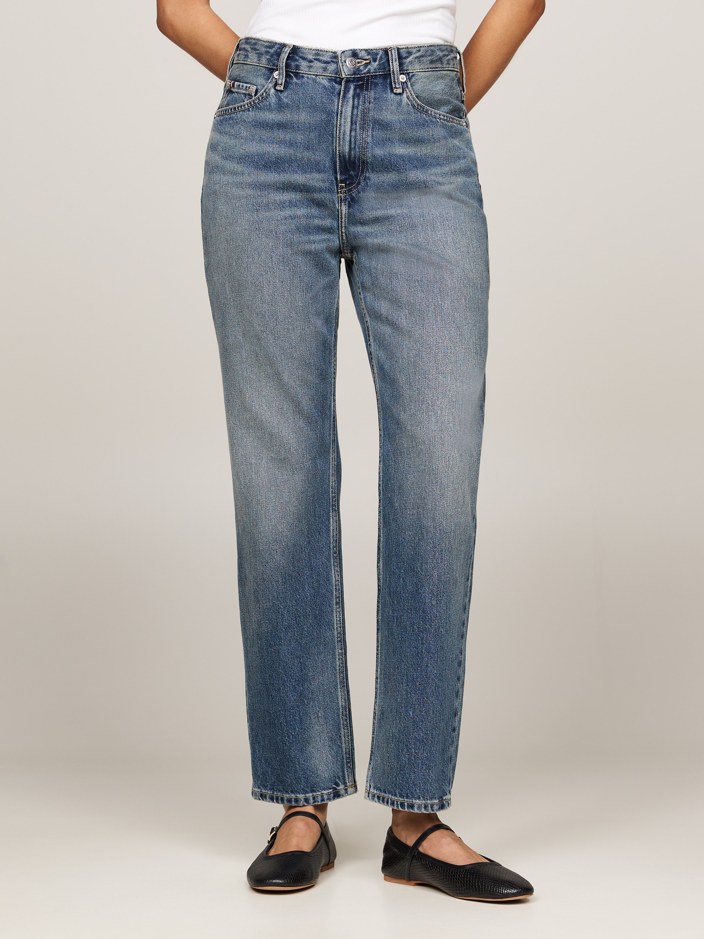 Tommy Hilfiger Straight-Jeans »CLASSIC STRAIGHT HW A TWIST BETH«, mit Tommy Hilfiger Logo-Badge