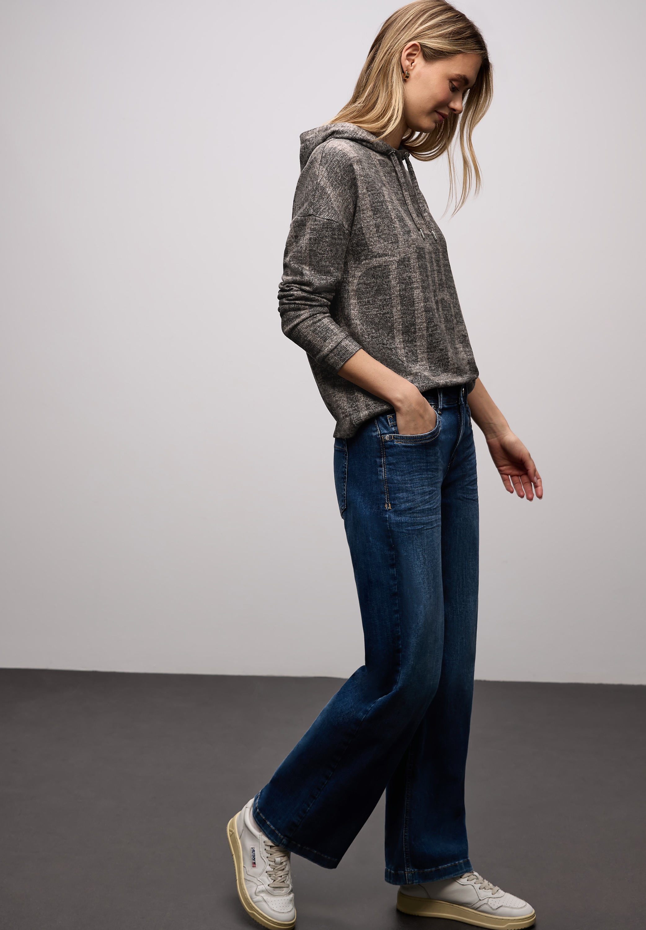 STREET ONE Kapuzenpullover Lässige Kapuze samt Tunnelzug