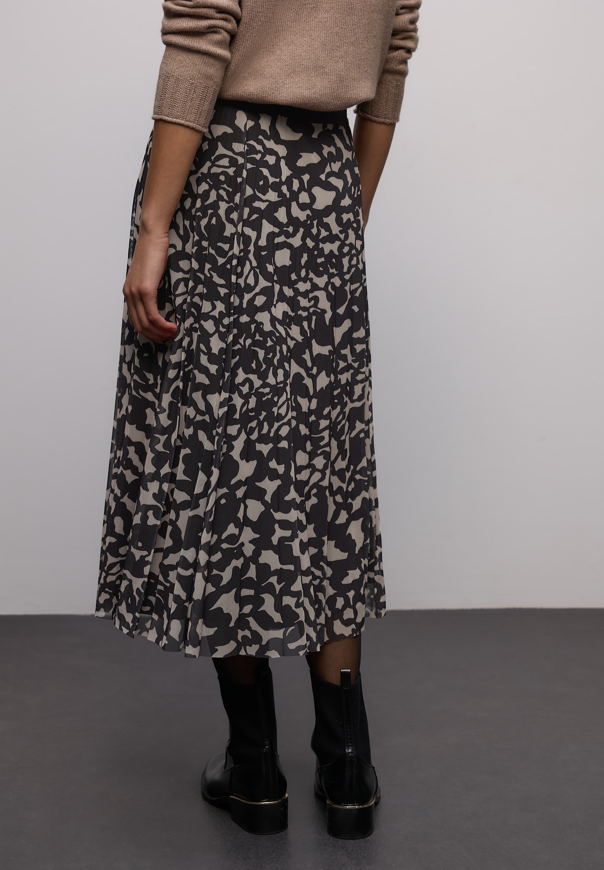 STREET ONE Jupe en maille mit Gummizug und grafischem Muster