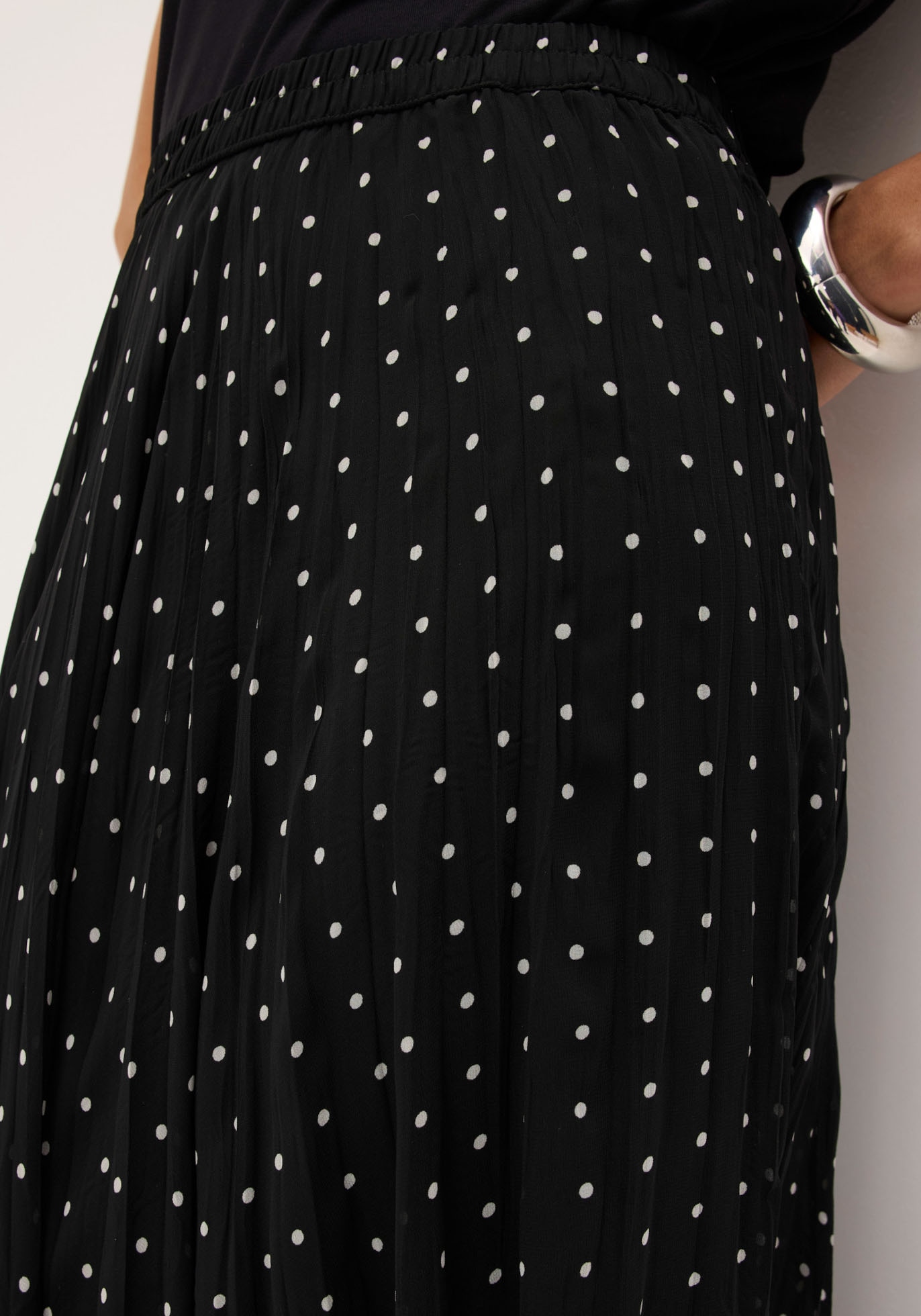 bonprix Jupe plissée avec ceinture élastique, coupe trapèze, effet froissé