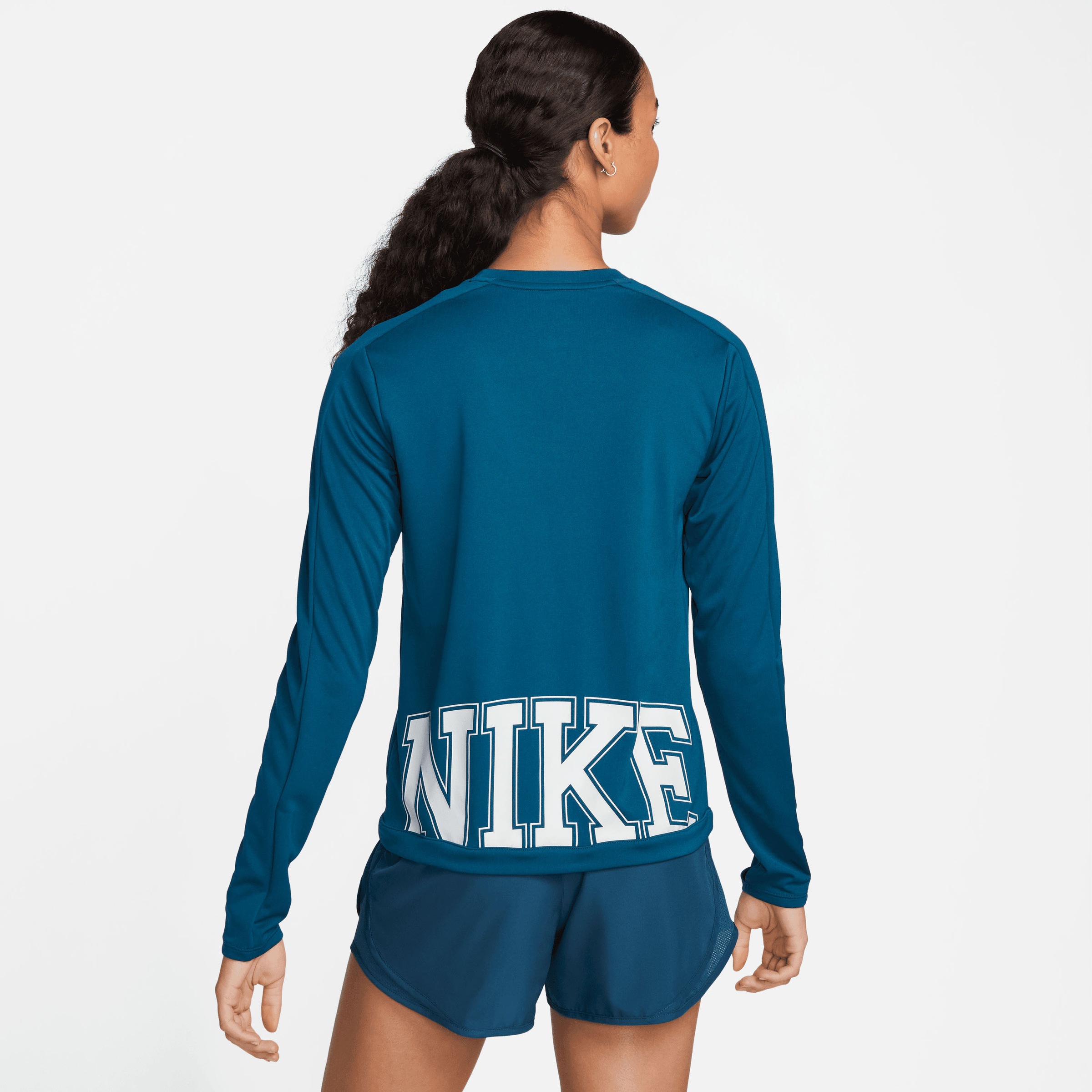 Image of Nike Laufshirt »Dri-FIT Swoosh Run Women's Mid Layer« bei Ackermann Versand Schweiz