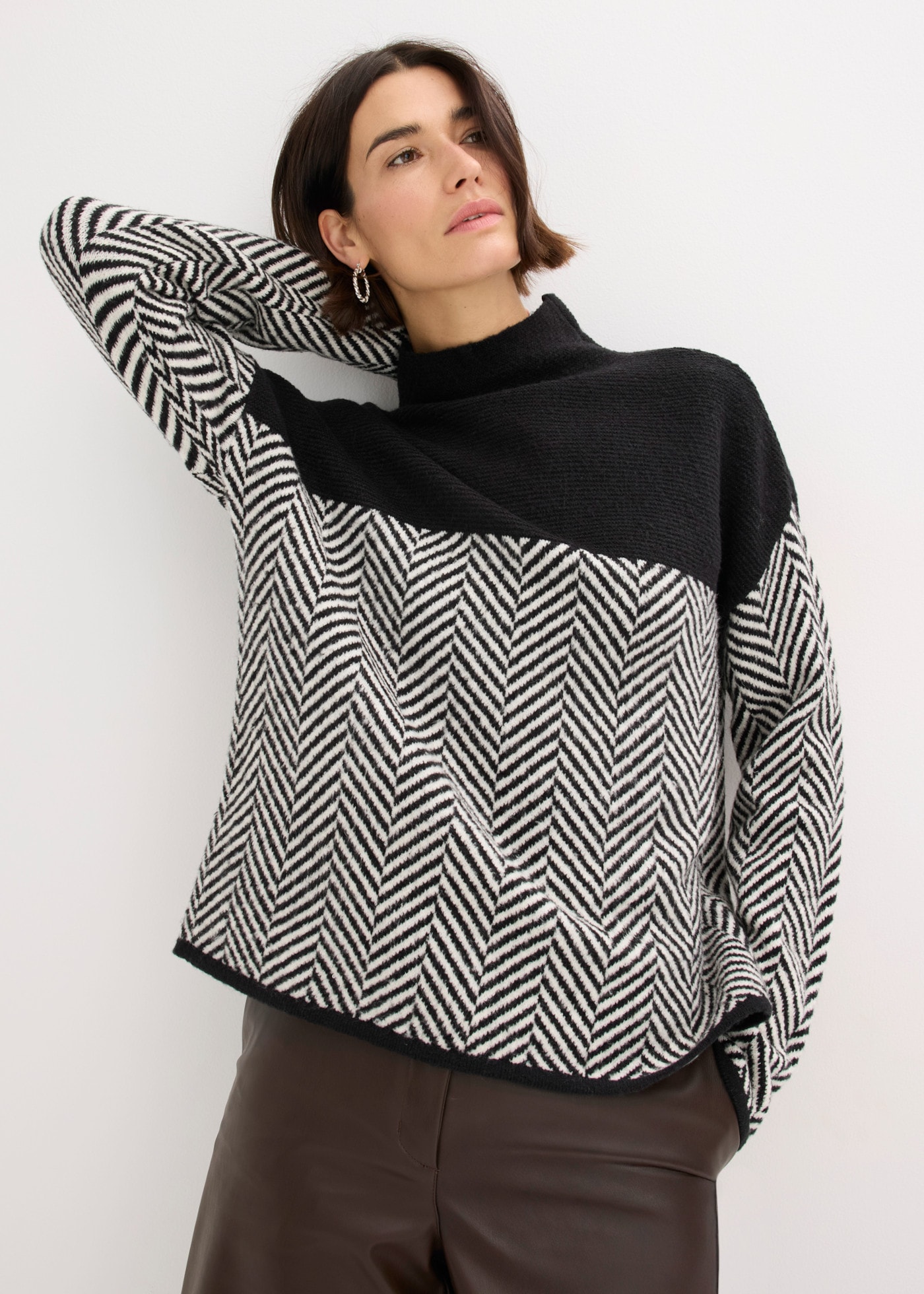 Image of bonprix Strickpullover zweifarbig mit Fischgrätmuster, festlicher Stil, ohne Verschluss