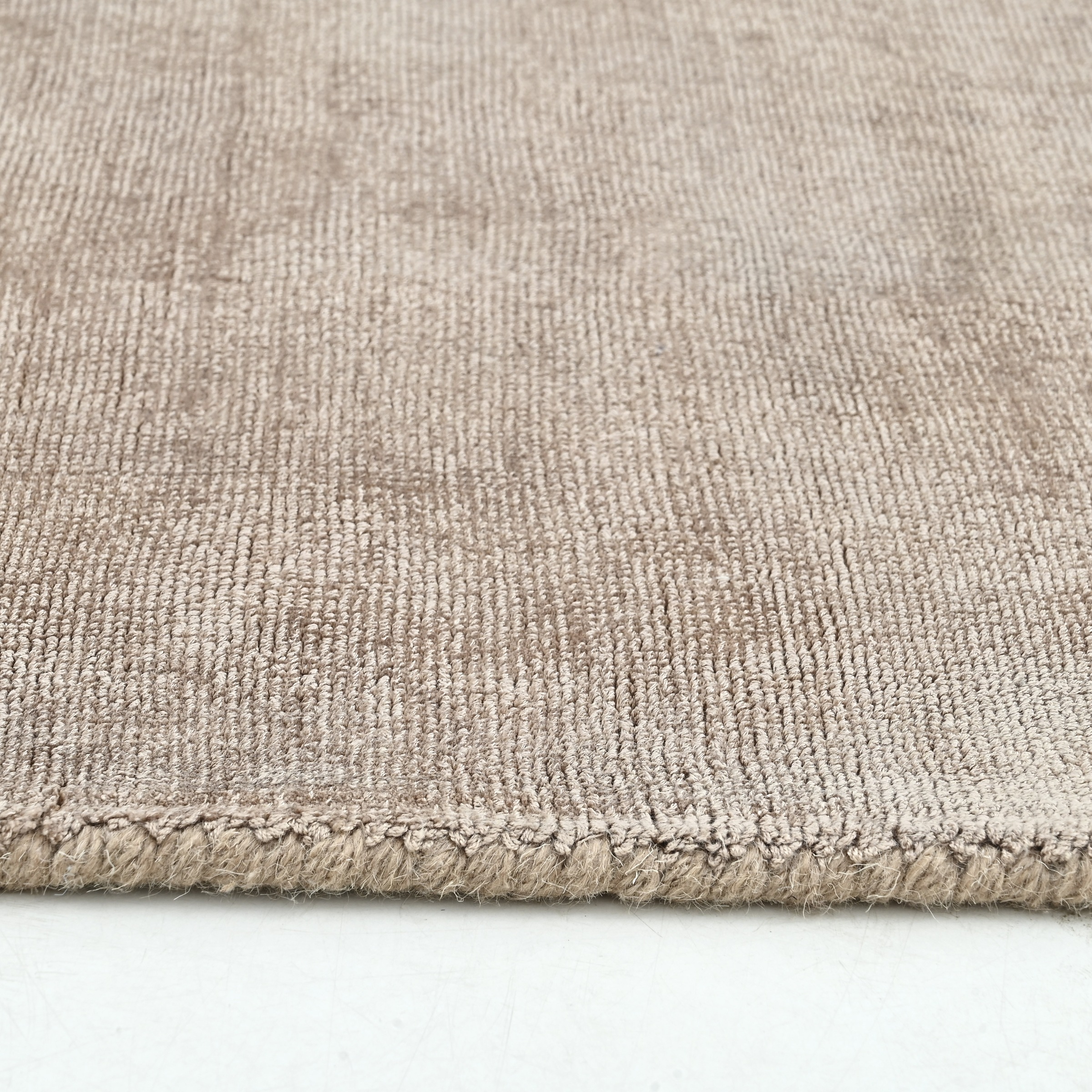 Leonique Teppich »Soley, Kurzflor-Teppiche, handgewebter Viskose-Teppich«, rechteckig, 12 mm Höhe, farblich changierend, Handweb, Wohnzimmer, Schlafzimmer, Esszimmer