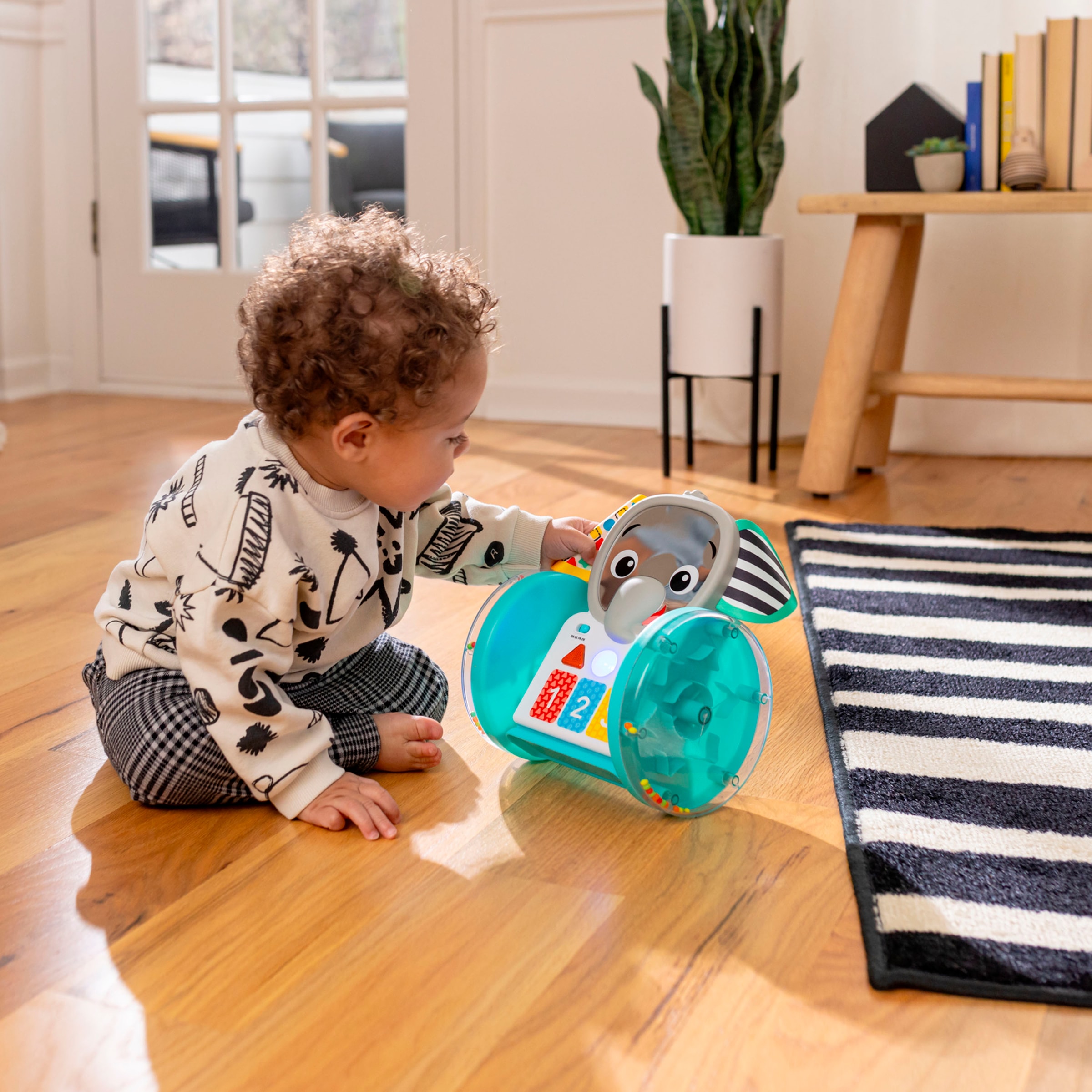 Baby Einstein Jouets éducatifs »Chase & Tap Earl  Interactive Crawling Toy«
