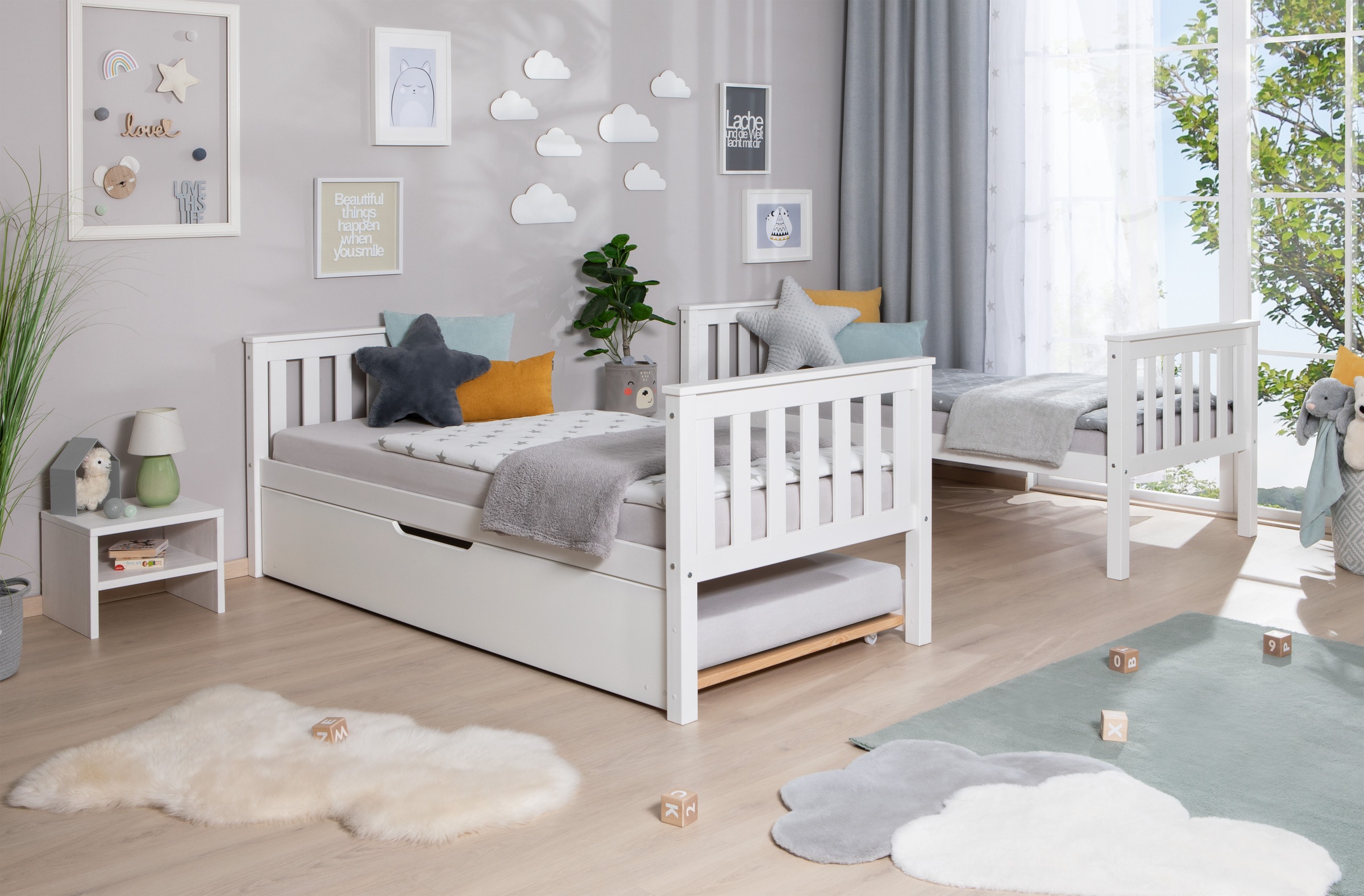 Ticaa Etagenbett "Sammy, umbaubar zu 2 Einzelbetten, edles Design im Landhausstil" 90x200cm, inklusive Schubkasten, 2x Rollrost, zertifiziertes Massivholz Kiefer