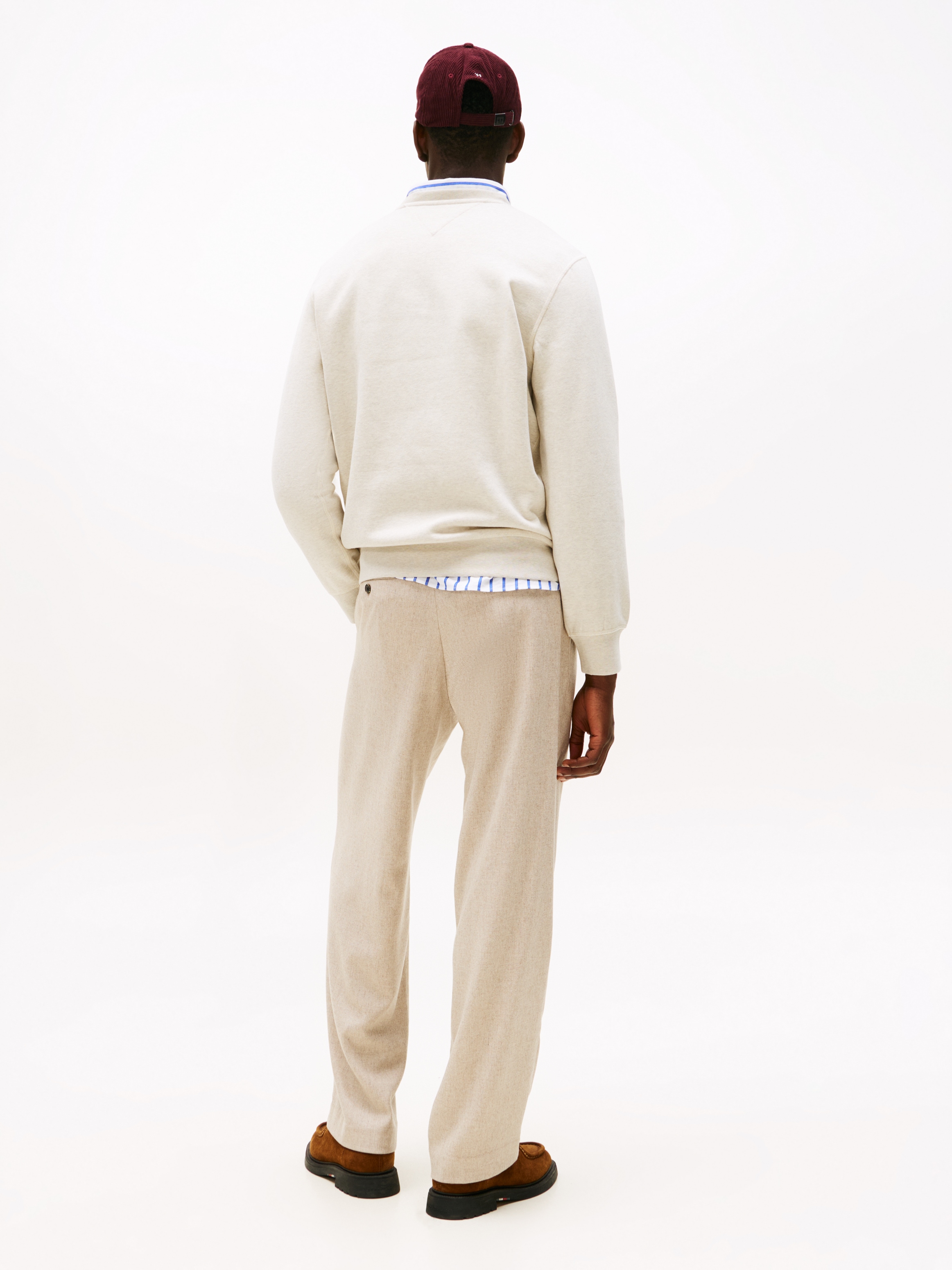 Image of Tommy Hilfiger Sweatshirt "ESS SEASONAL FLEECE CREWNECK mit Rundhals und Stickerei", unifarben, casual, regular fit, Baumwollmix, Rundhals