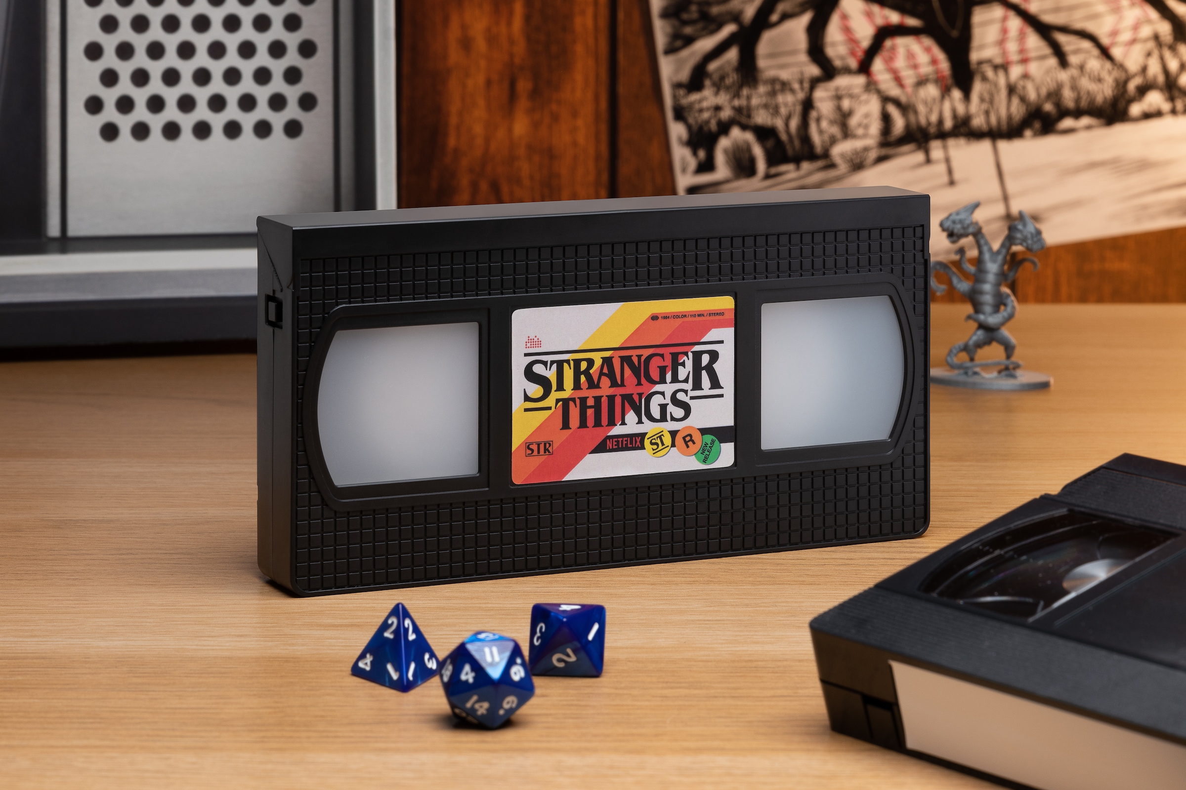 VHS Things Dekolicht auf versandkostenfrei »Stranger ♕ Leuchte« Logo LED Paladone
