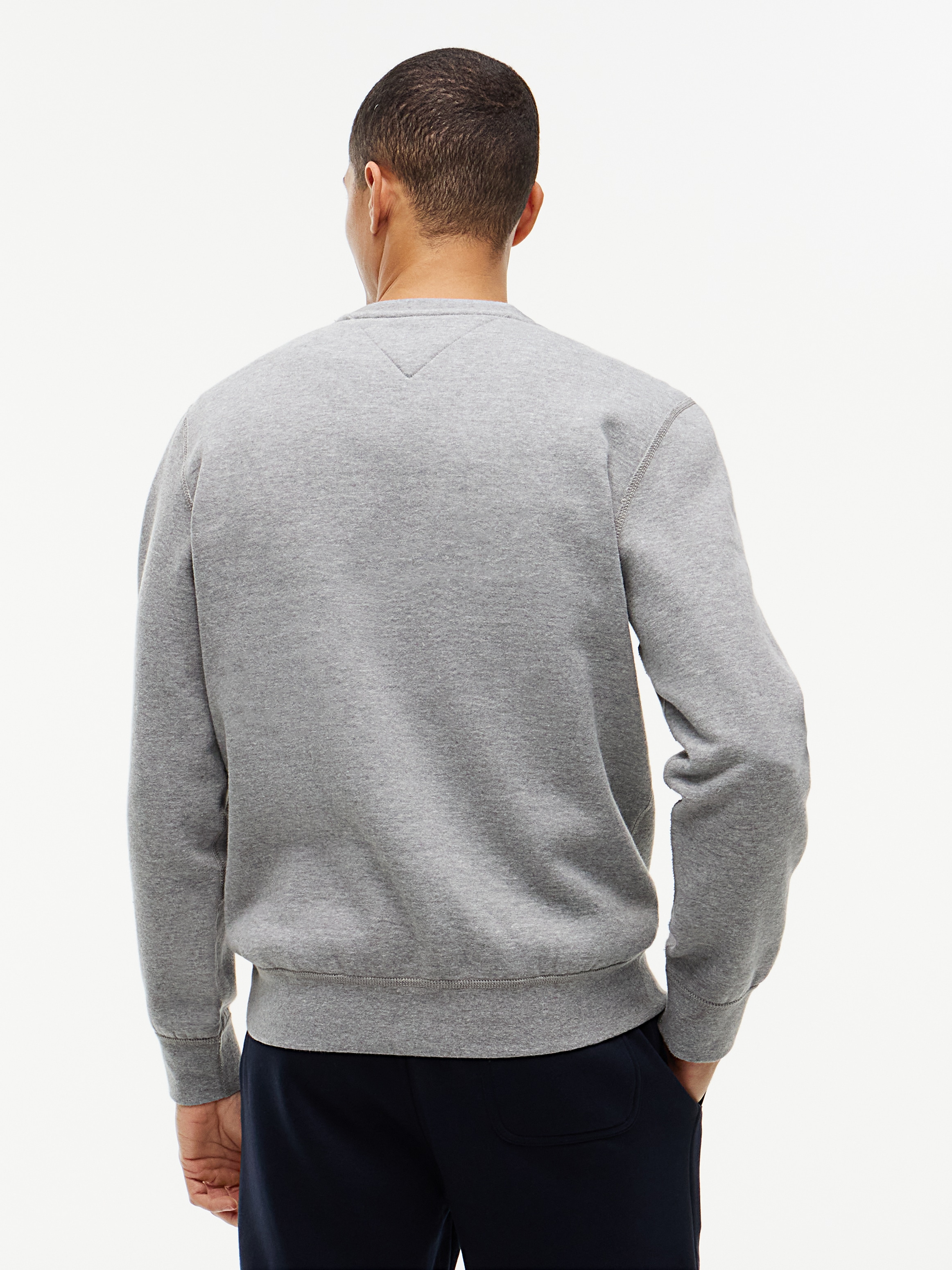 Tommy Hilfiger Sweat-shirt »ESSENTIAL FLEECE CREWNECK«, avec broderie logo Tommy Hilfiger, coupe régulière
