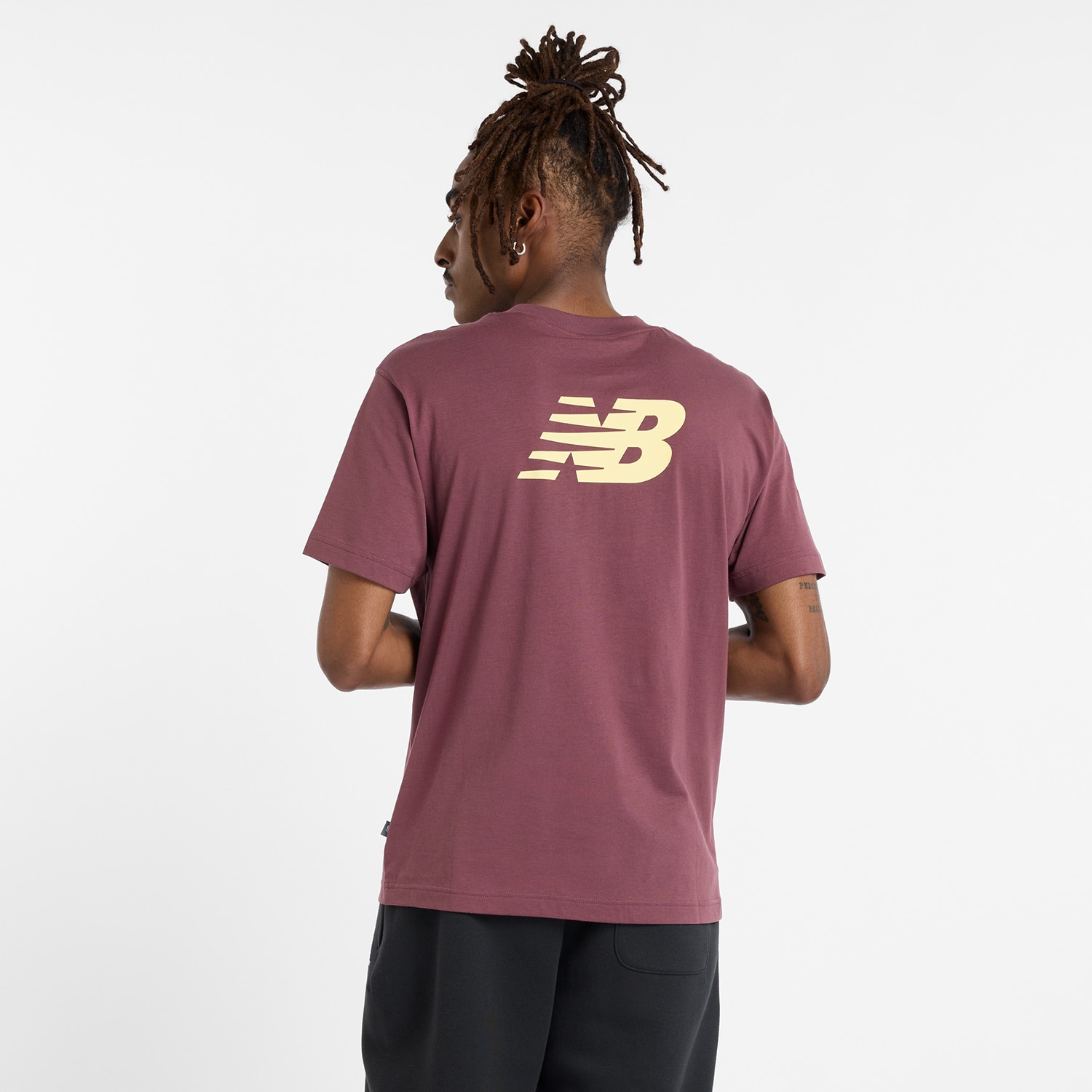 New Balance T-Shirt »SPORT ESSENTIALS LOGO T-SHIRT«, mit Label