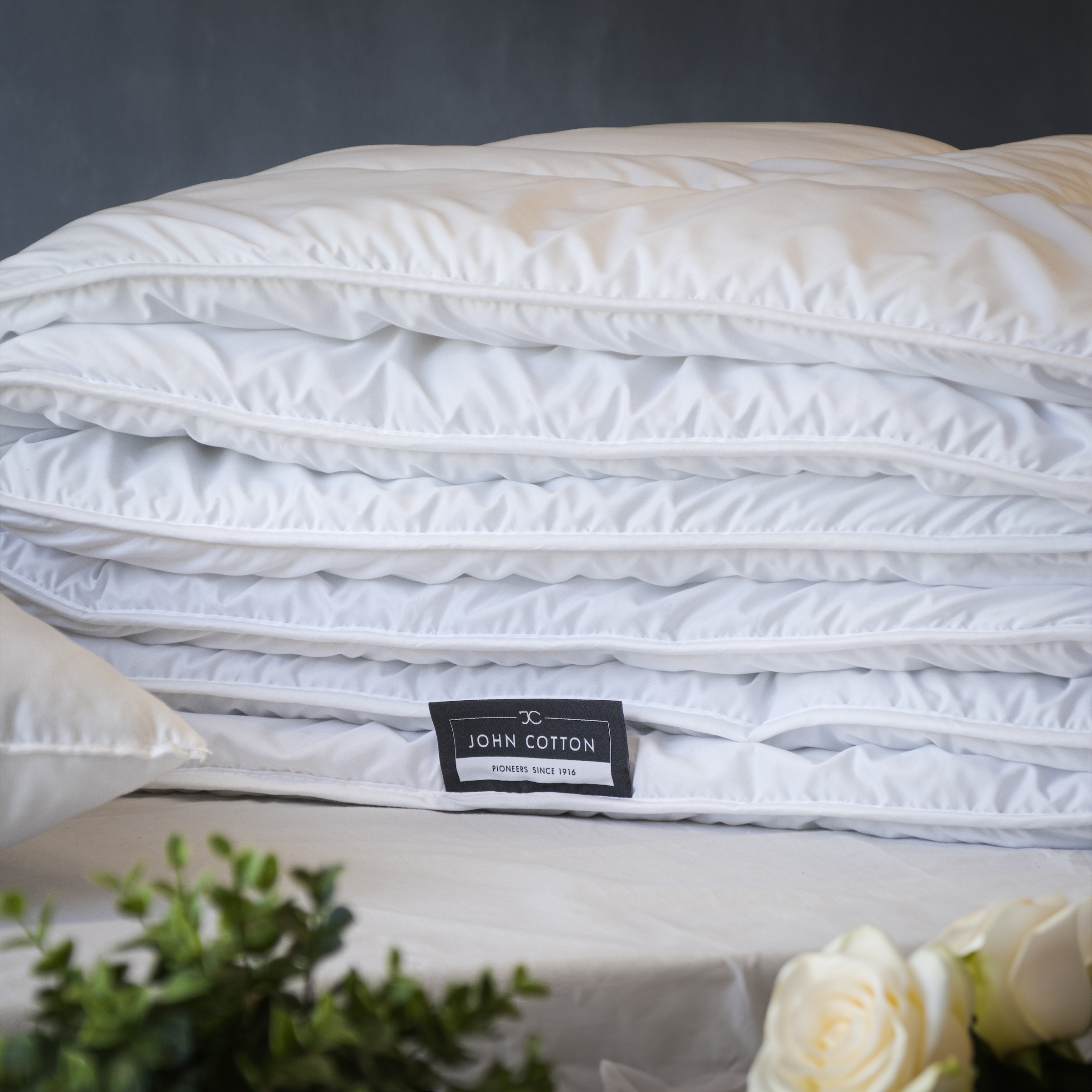 John Cotton Couette microfibre »Royal, Bettdecken für Sommer und Winter« normal Füllung polyester volumineux, rond et duveteux 1 cuis tlg. couette 135x200 cm, 155x220 cm, qualité supérieure