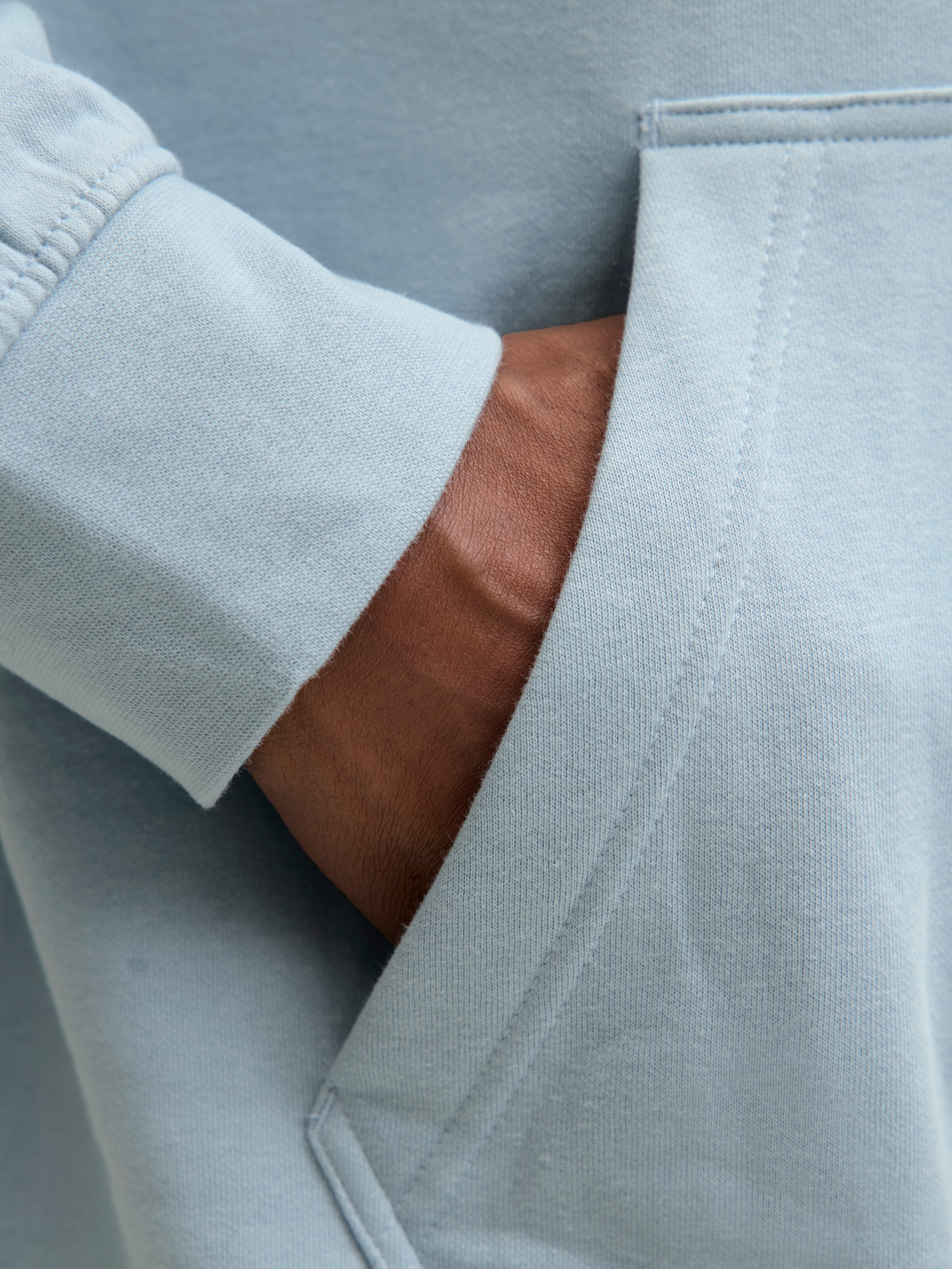 Jack & Jones PlusSize Kapuzensweatshirt »JJESOHO SWEAT HOOD NOOS PLS«, mit Logobranding
