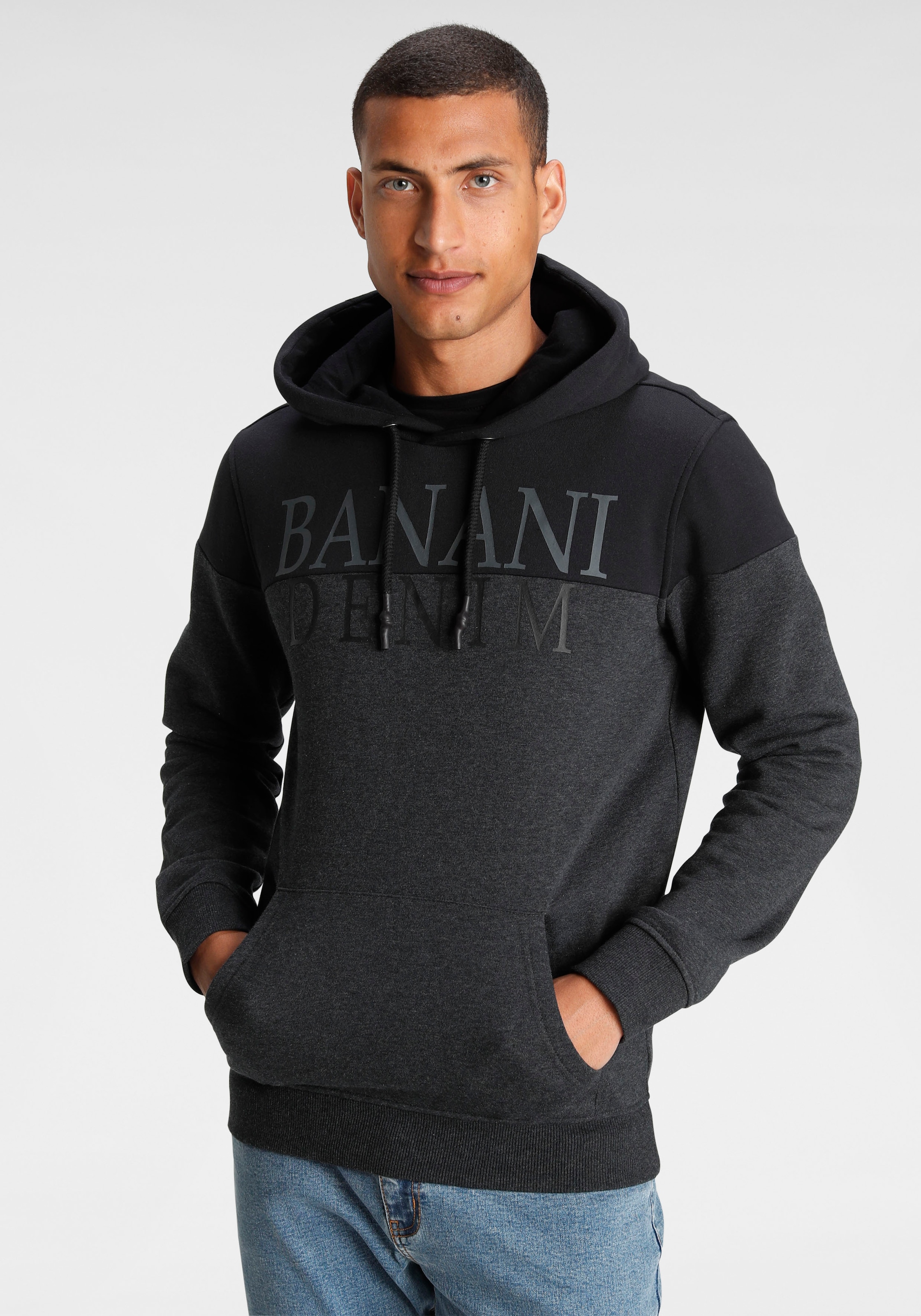 Bruno Banani Kapuzensweatshirt, im modischen Look