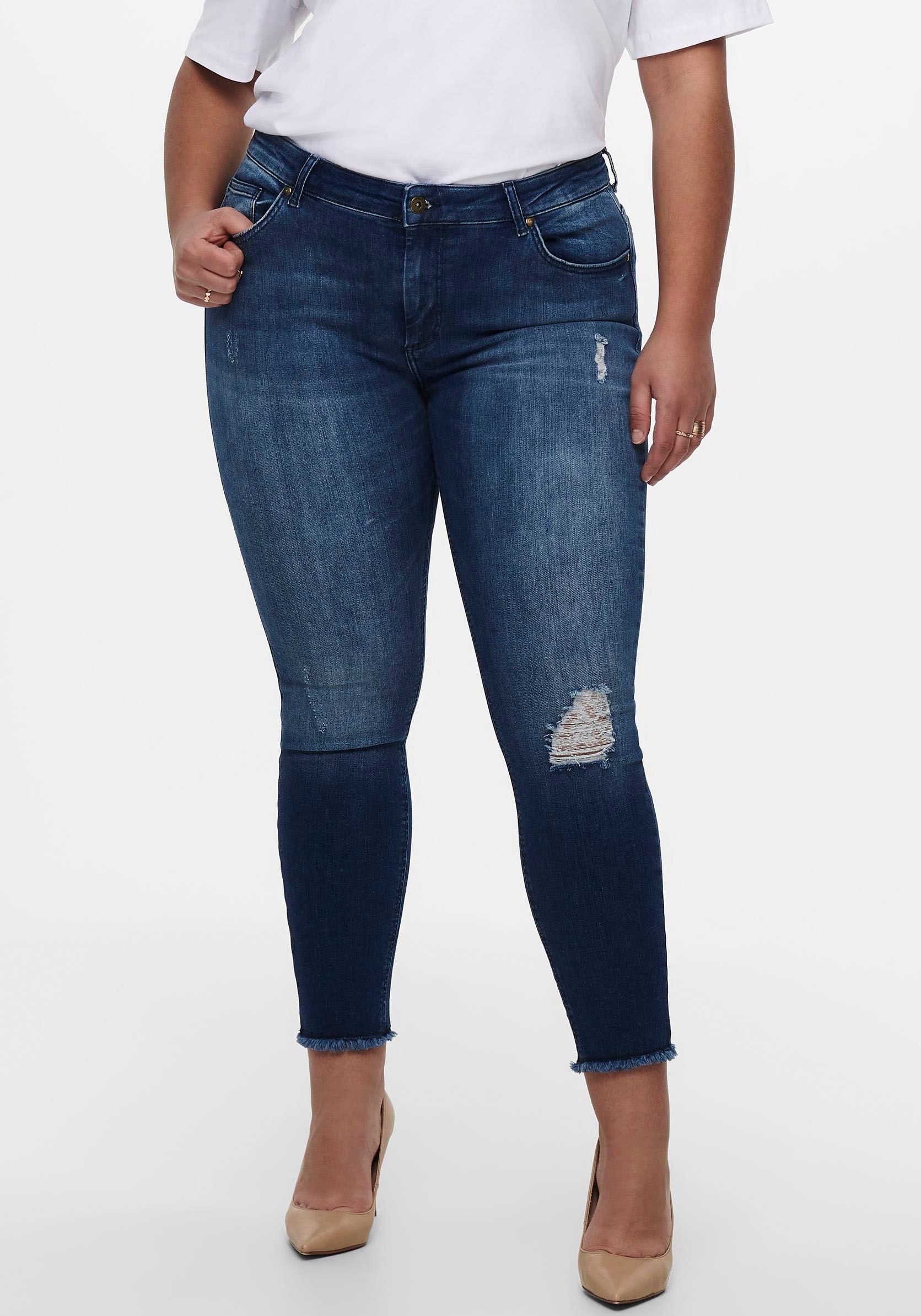 Image of ONLY CARMAKOMA Skinny-fit-Jeans "CARWILLY REG SKINNY ANK JEANS" mit Fransensaum