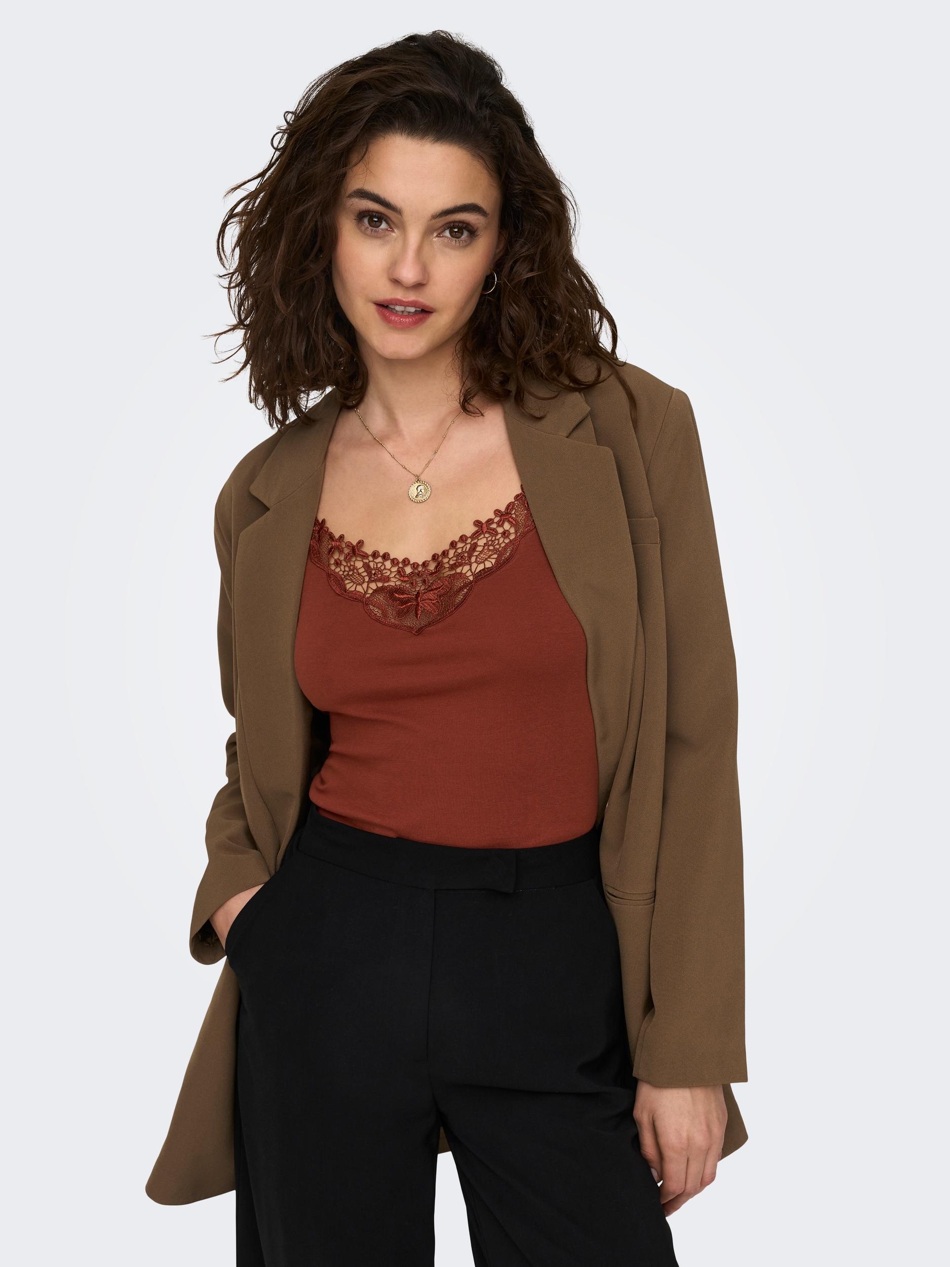 ONLY Spitzentop »ONLKIRA – Doppelpack mit Spitzendetail für feminine Looks« 2er-Pack,  figurbetont, modisch, Jersey, Baumwolle, V-Ausschnitt