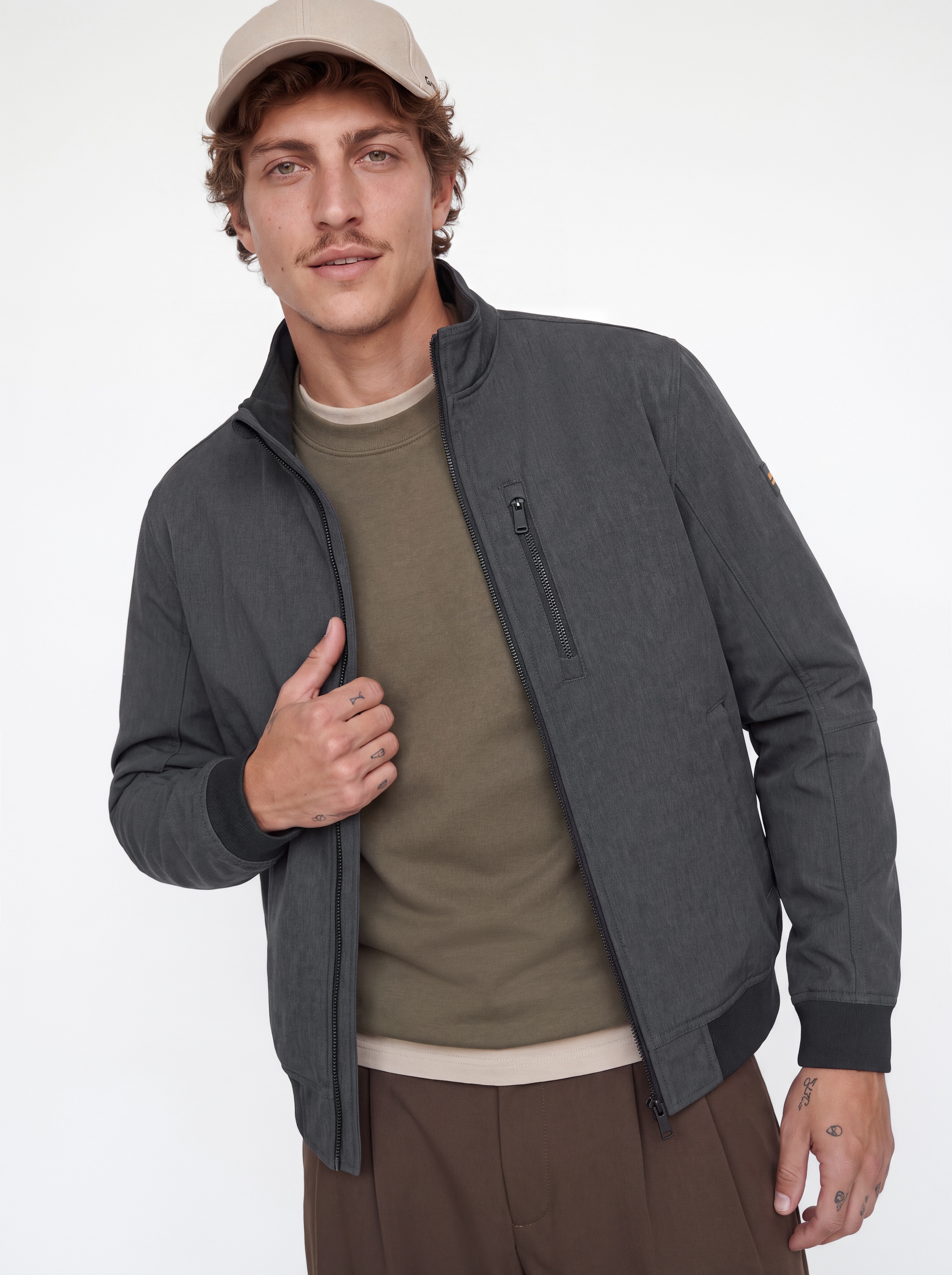 Jack & Jones Veste softshell »JJELIAM SOFTSHELL BOMBER NOOS« fibre synthétique, coupe régulière