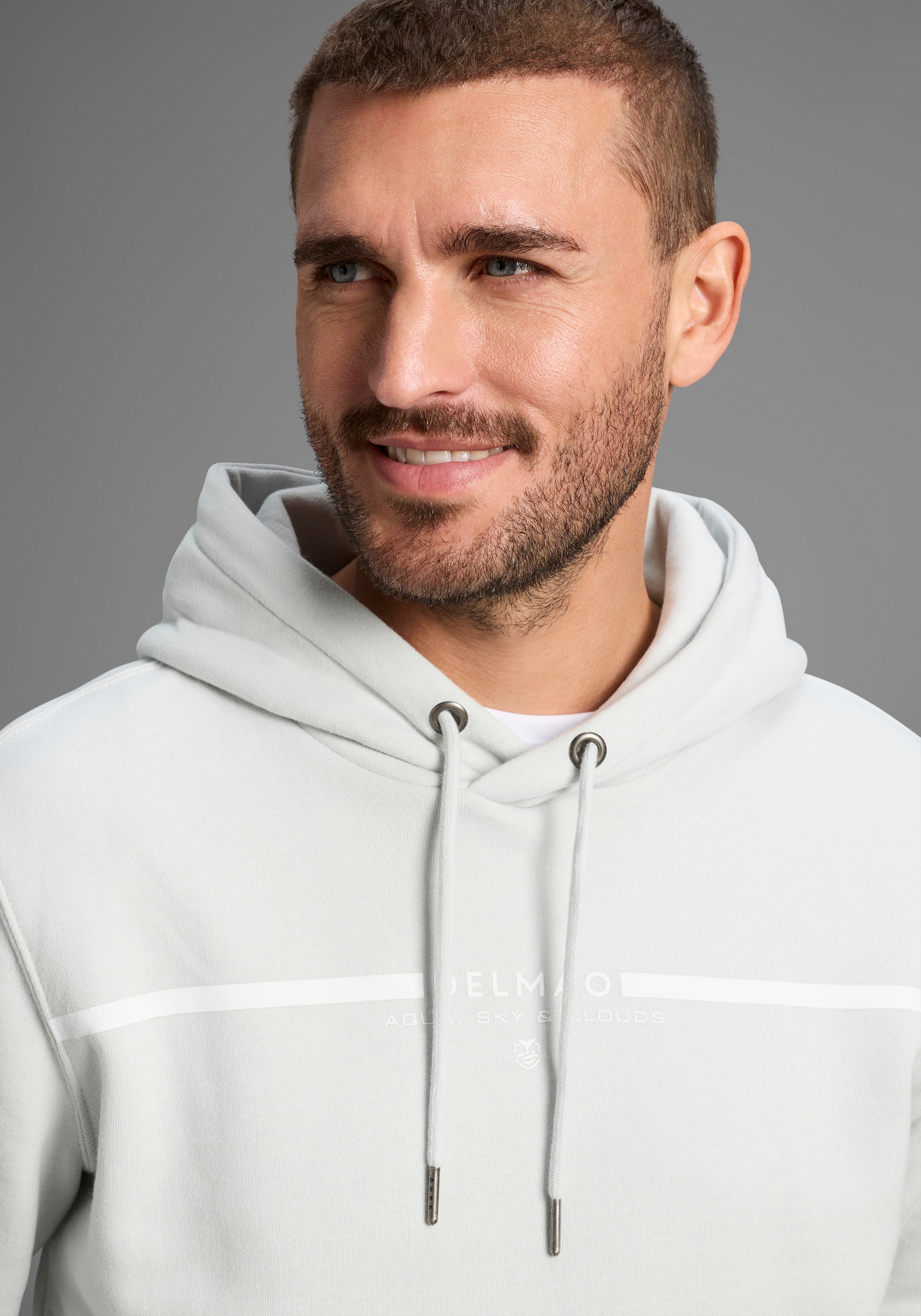 DELMAO Sweat à capuche , Manches longues, coupe ample, avec imprimé, avec capuche
