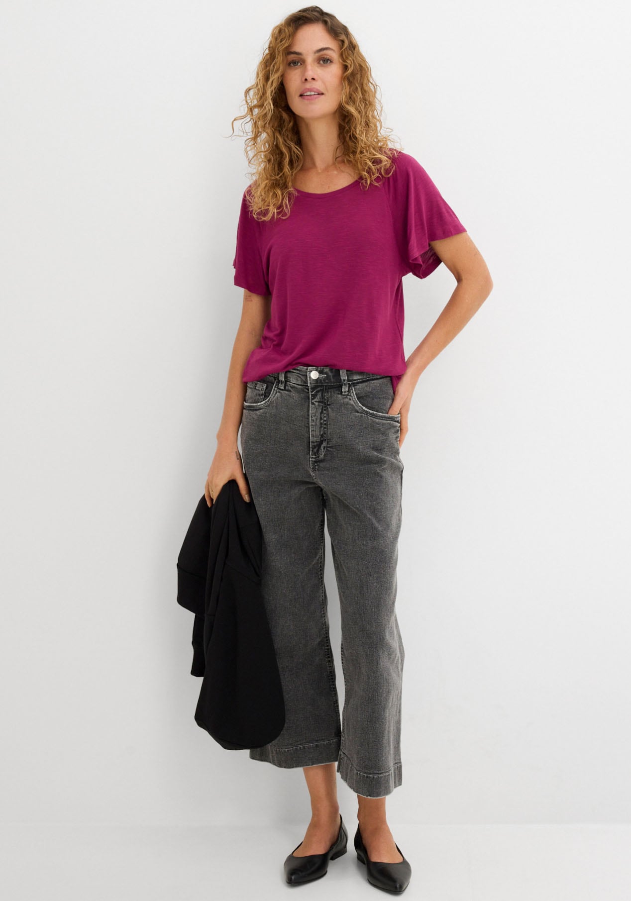 bonprix T-shirt coupe confortable, manches papillon, smock à l'épaule
