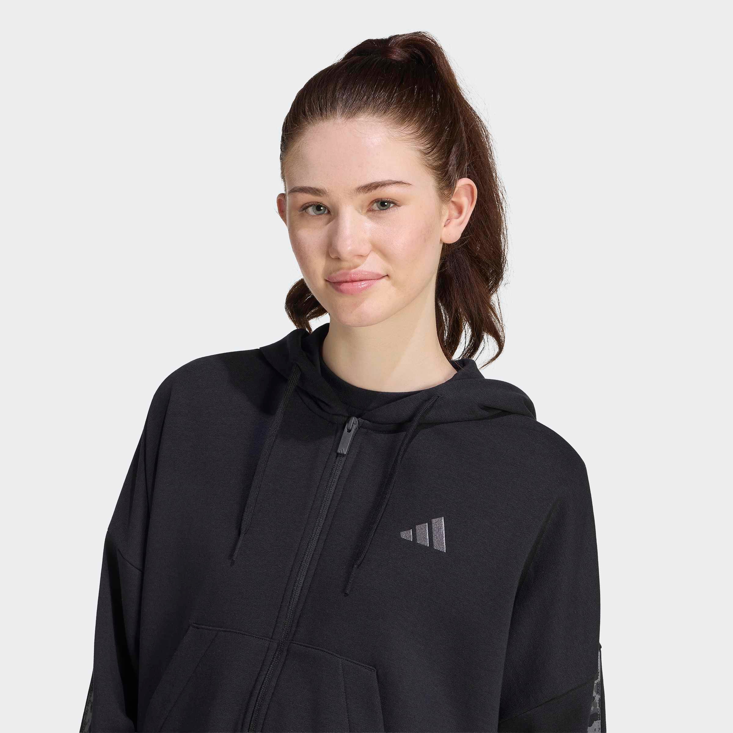 adidas Sportswear Kapuzensweatshirt »SEASONAL ESSENTIALS 3-STREIFEN, ANIMALPRINT«
