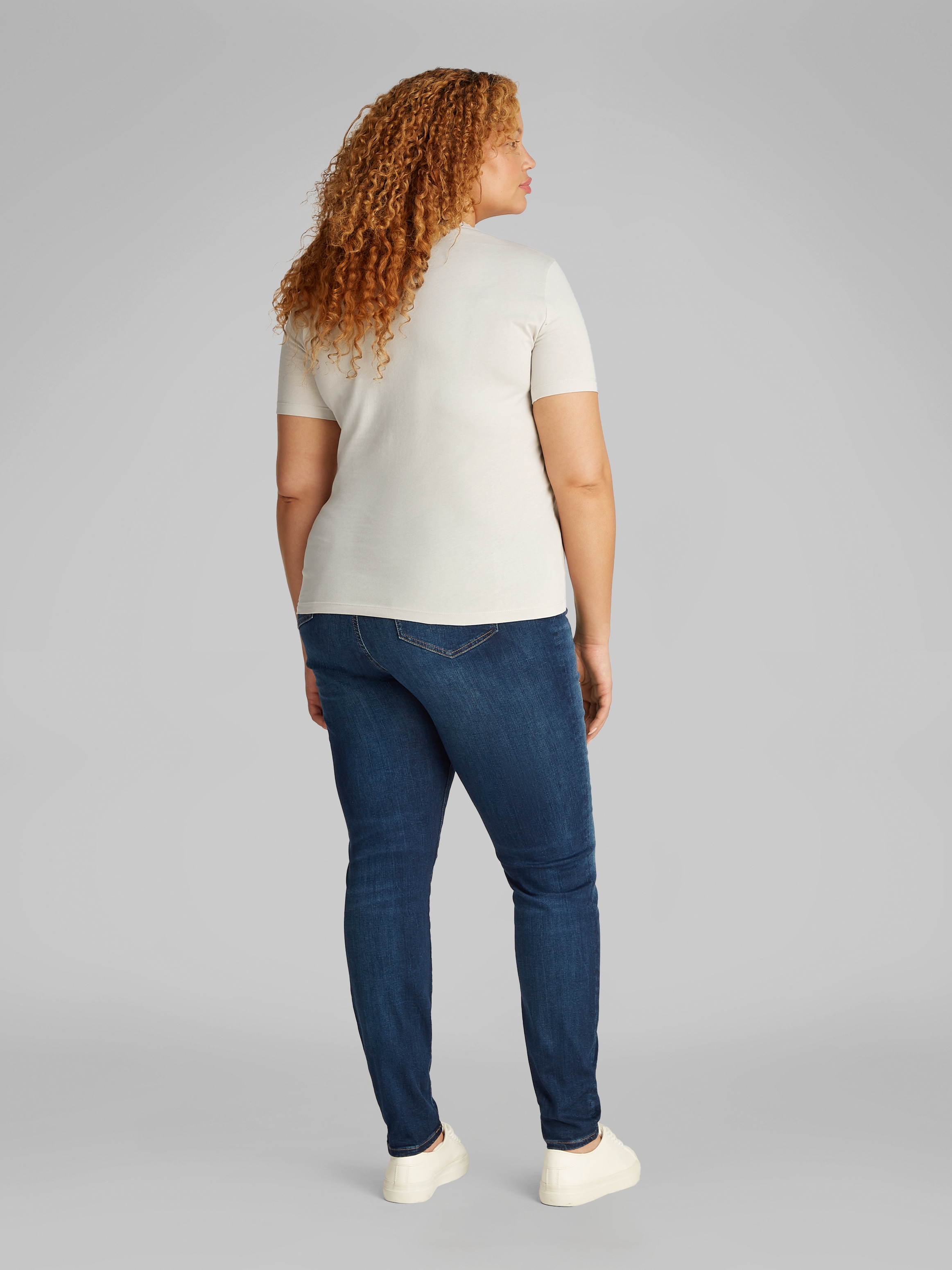 Calvin Klein Jeans Plus T-Shirt »PLUS WOVEN LABEL REGULAR TEE«, in grossen Grössen