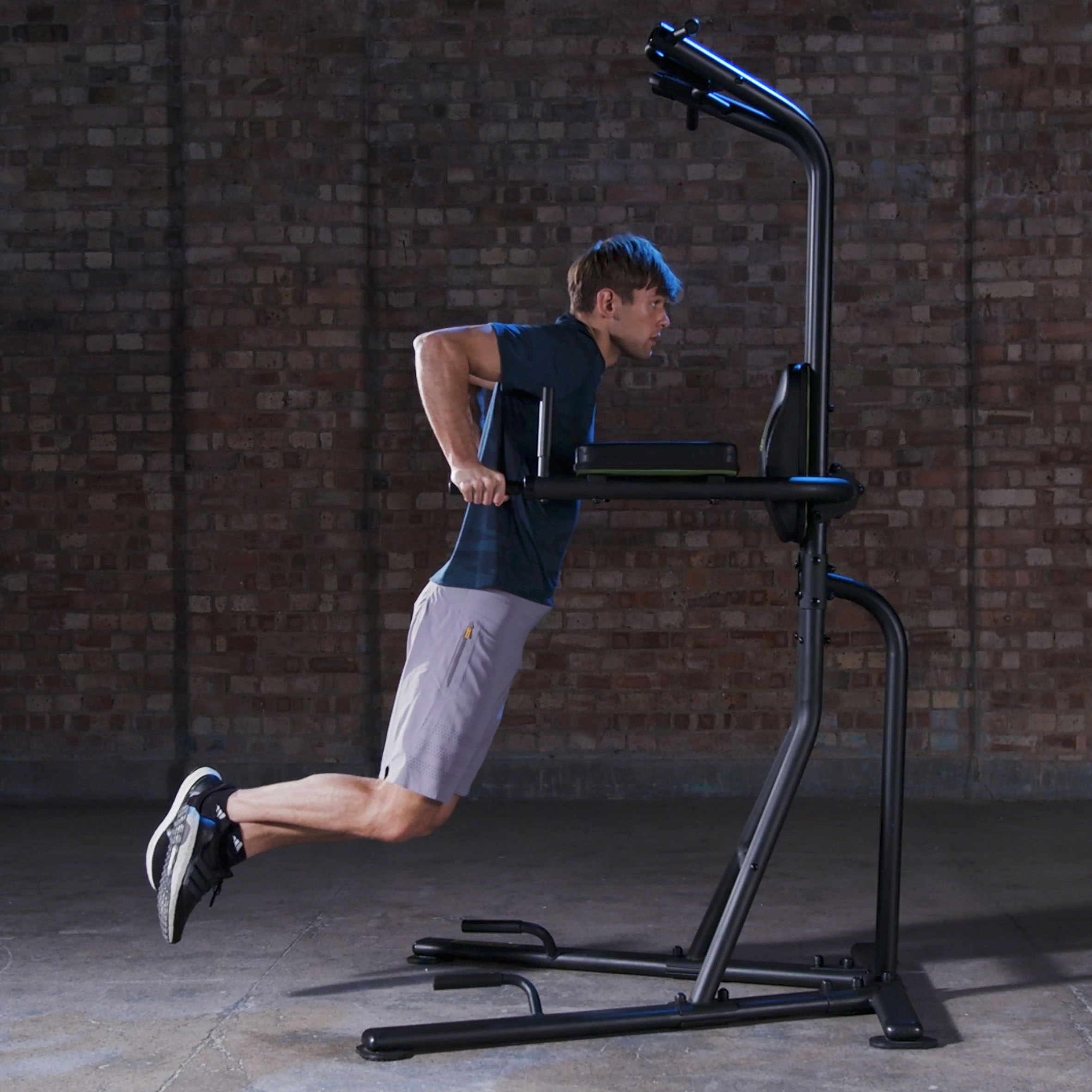 adidas Performance Kraftstation »Performance Power Tower«, multifunktionale Fitnessstation