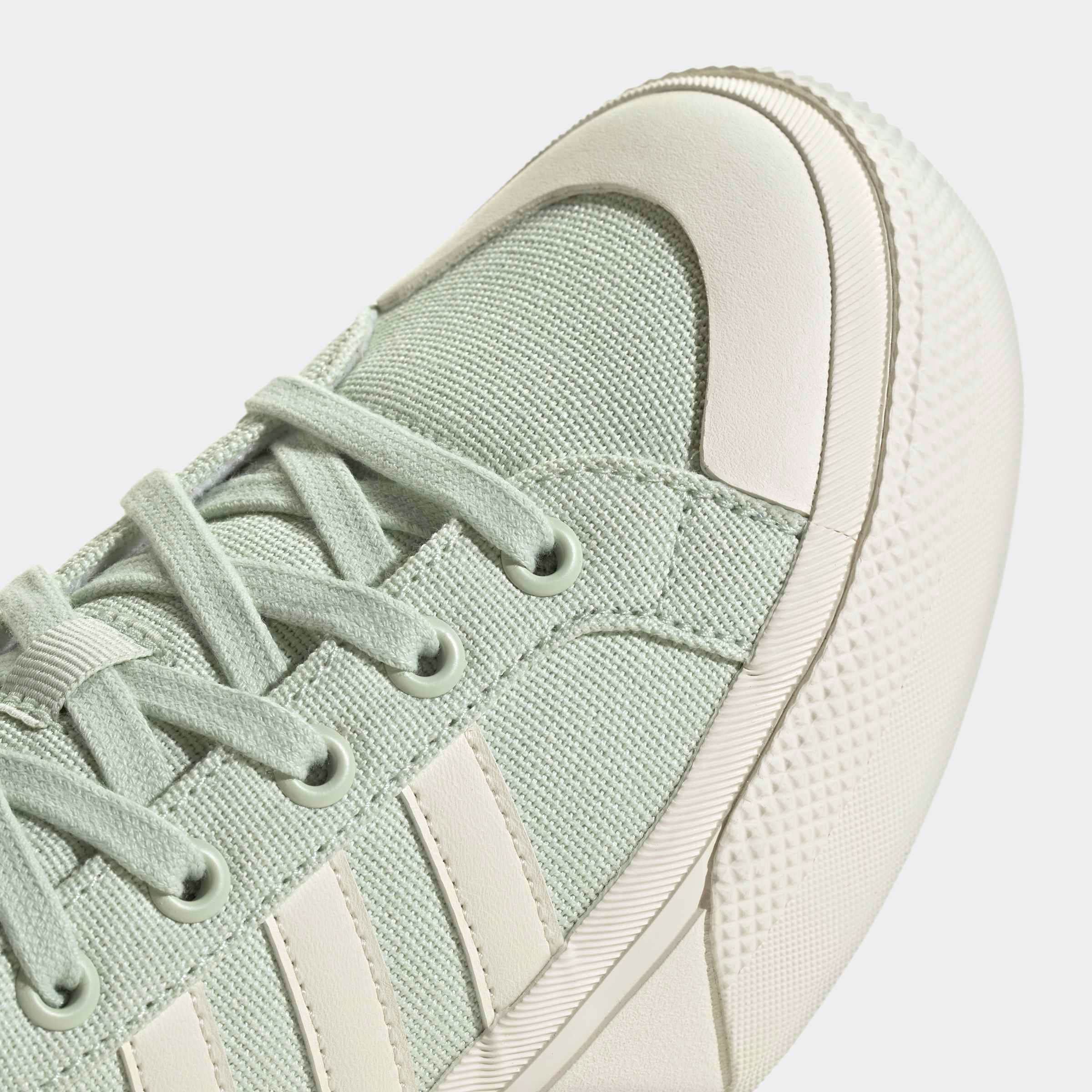 adidas Sportswear Sneaker »BRAVADA 2.0 PLATFORM«  Design auf den Spuren des adidas Nizza